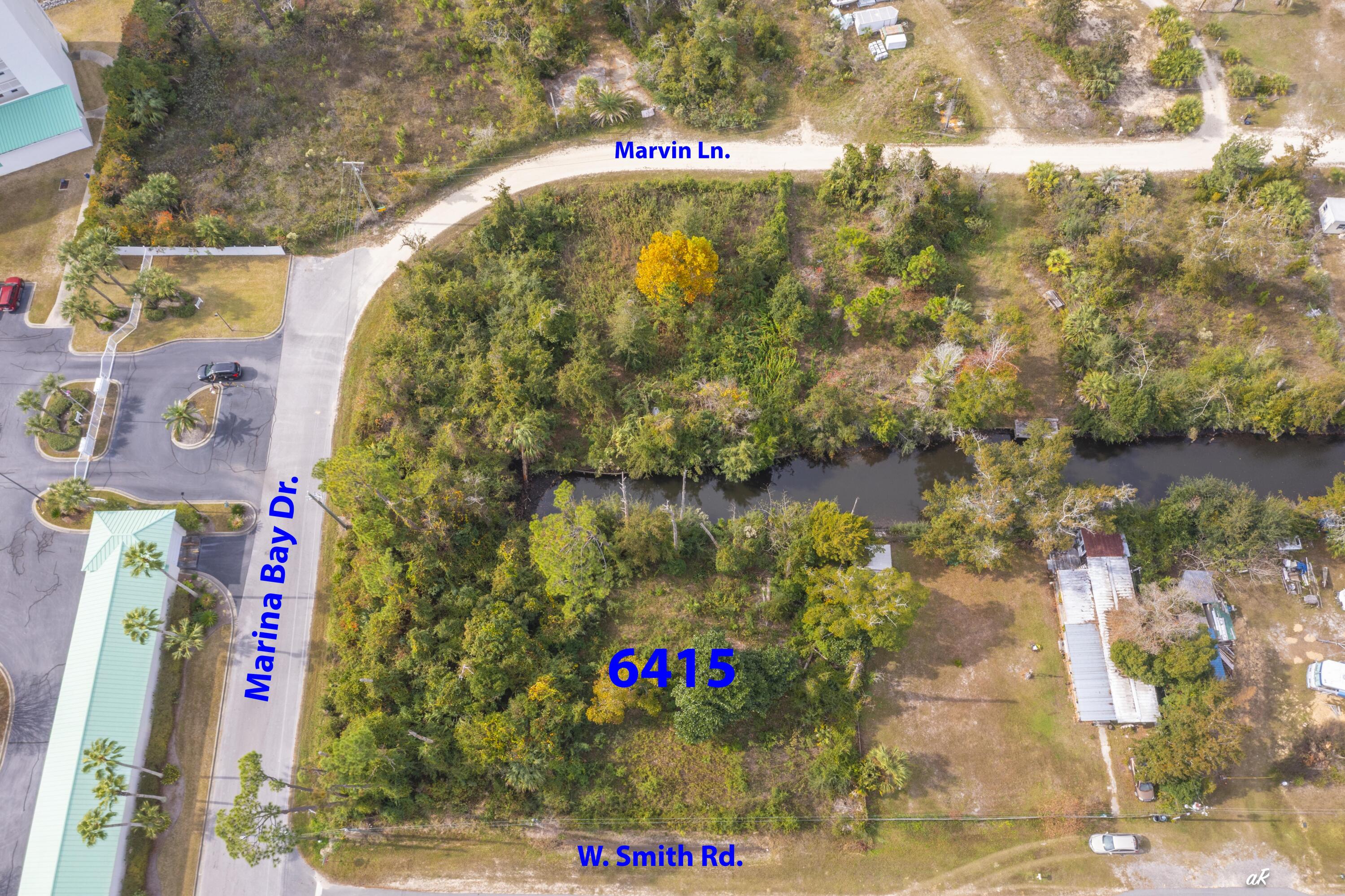 NO RECORDED SUBDIVISION - Land