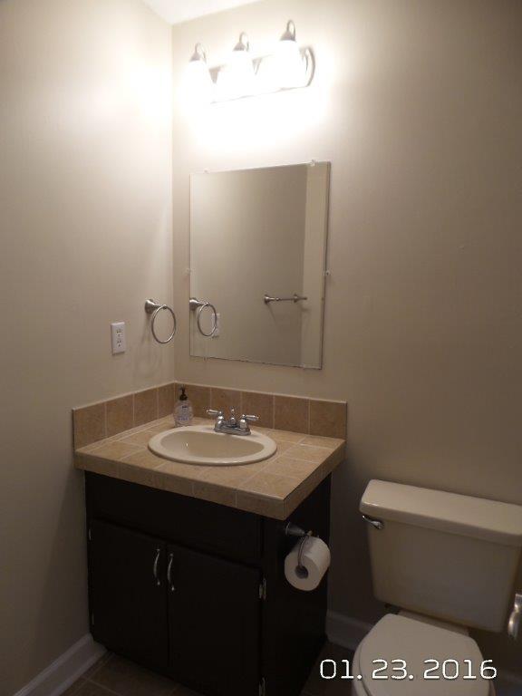 SHOAL TERRACE ESTATES - Residential Lease