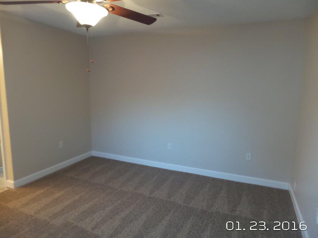 SHOAL TERRACE ESTATES - Residential Lease
