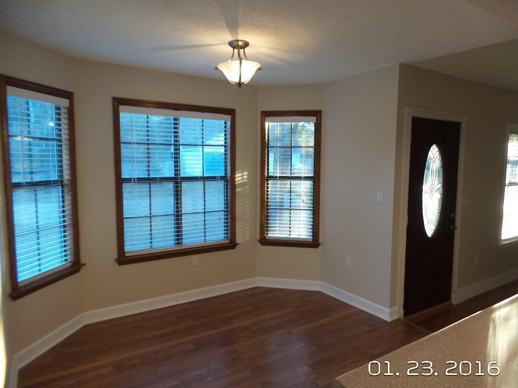 SHOAL TERRACE ESTATES - Residential Lease