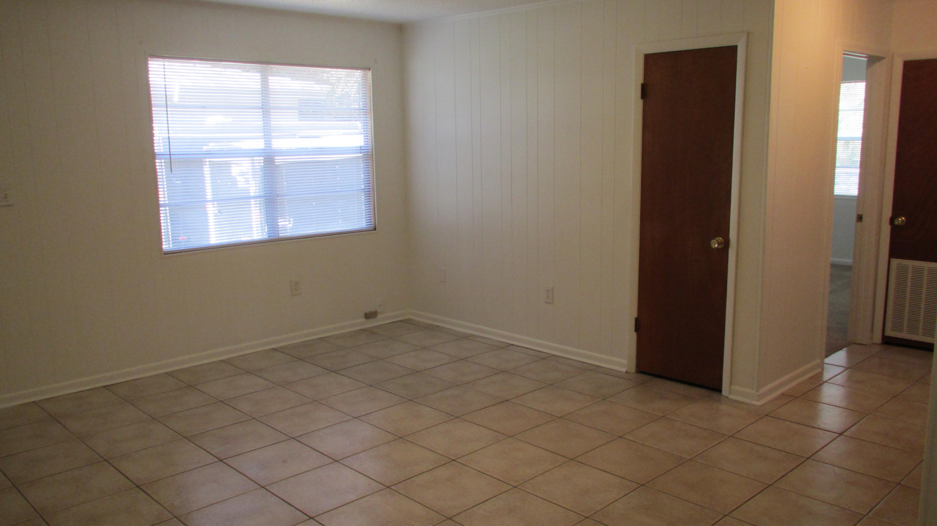 UNRECORDED SUBDIVISION - Residential Lease