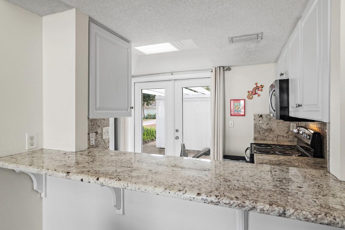 LINKSIDE VILLAGE UNIT 1 - Residential