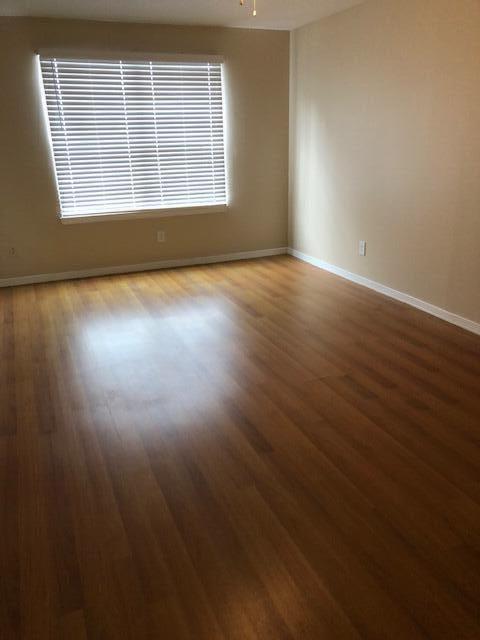COUNTRY VILLAS - Residential Lease