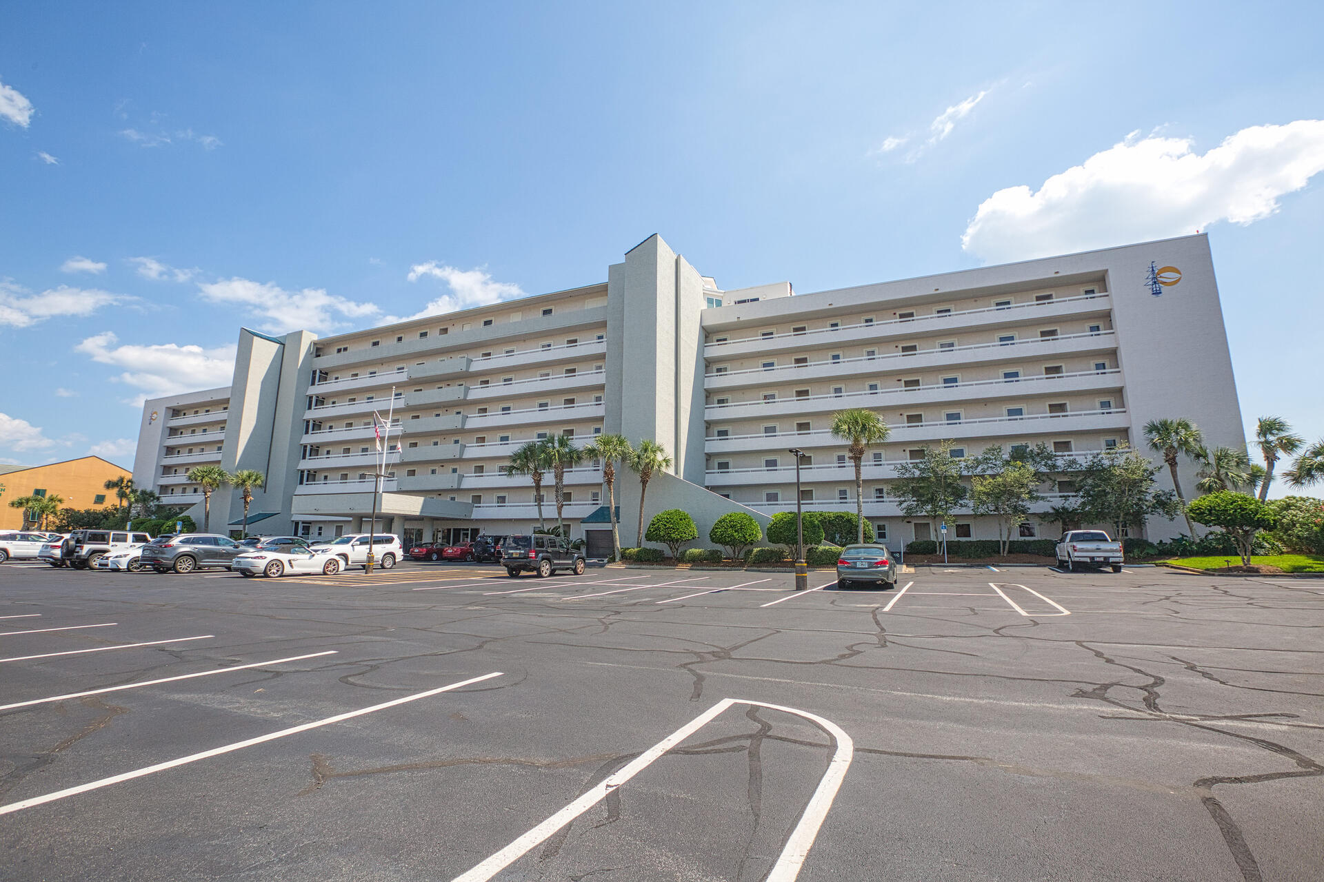 GRAND MARINER PH 3 - Residential