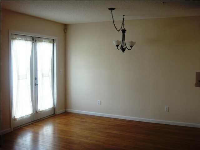 ROLLING PINES - Residential Lease