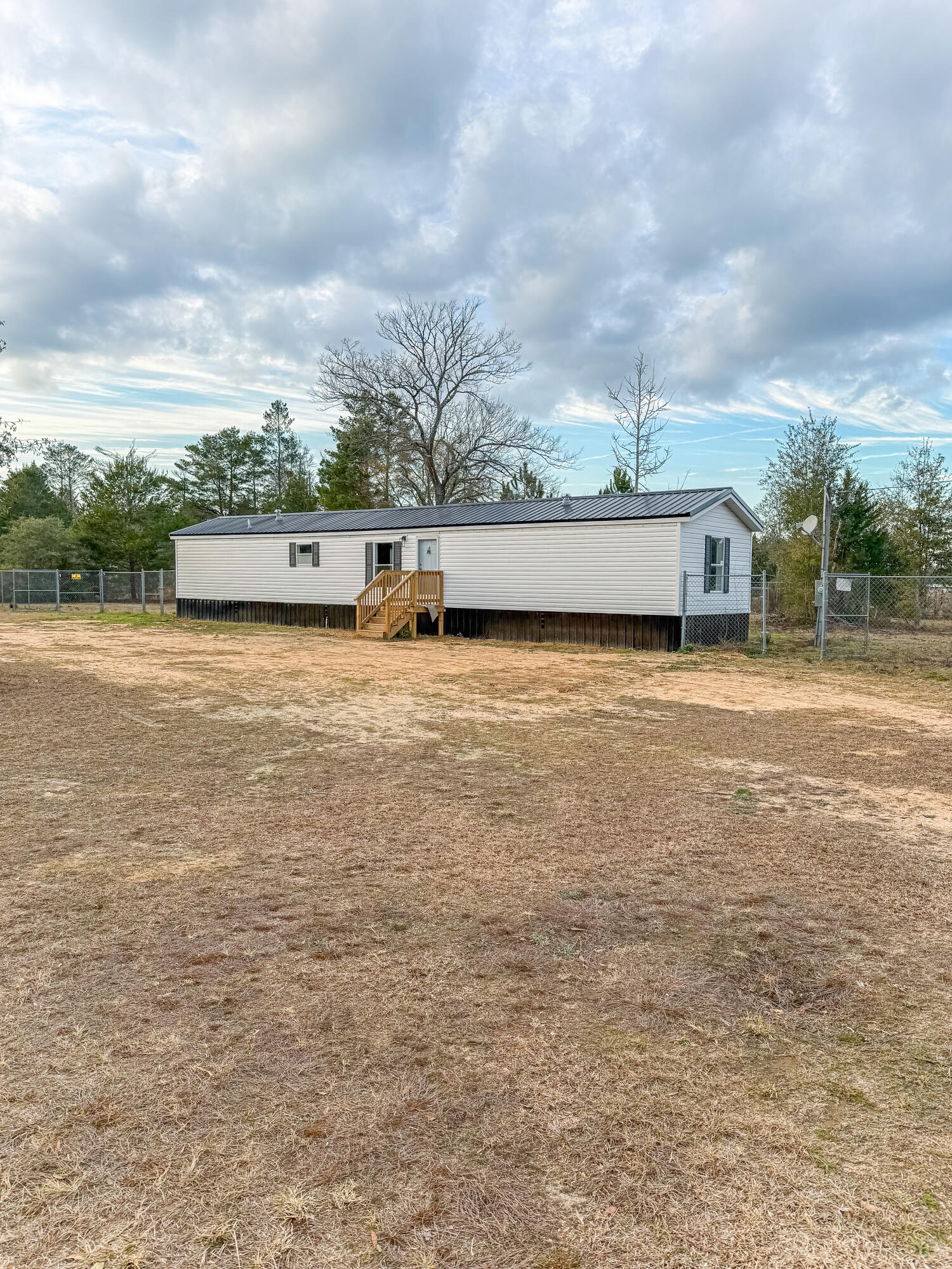 NO RECORDED SUBDIVISION - Residential