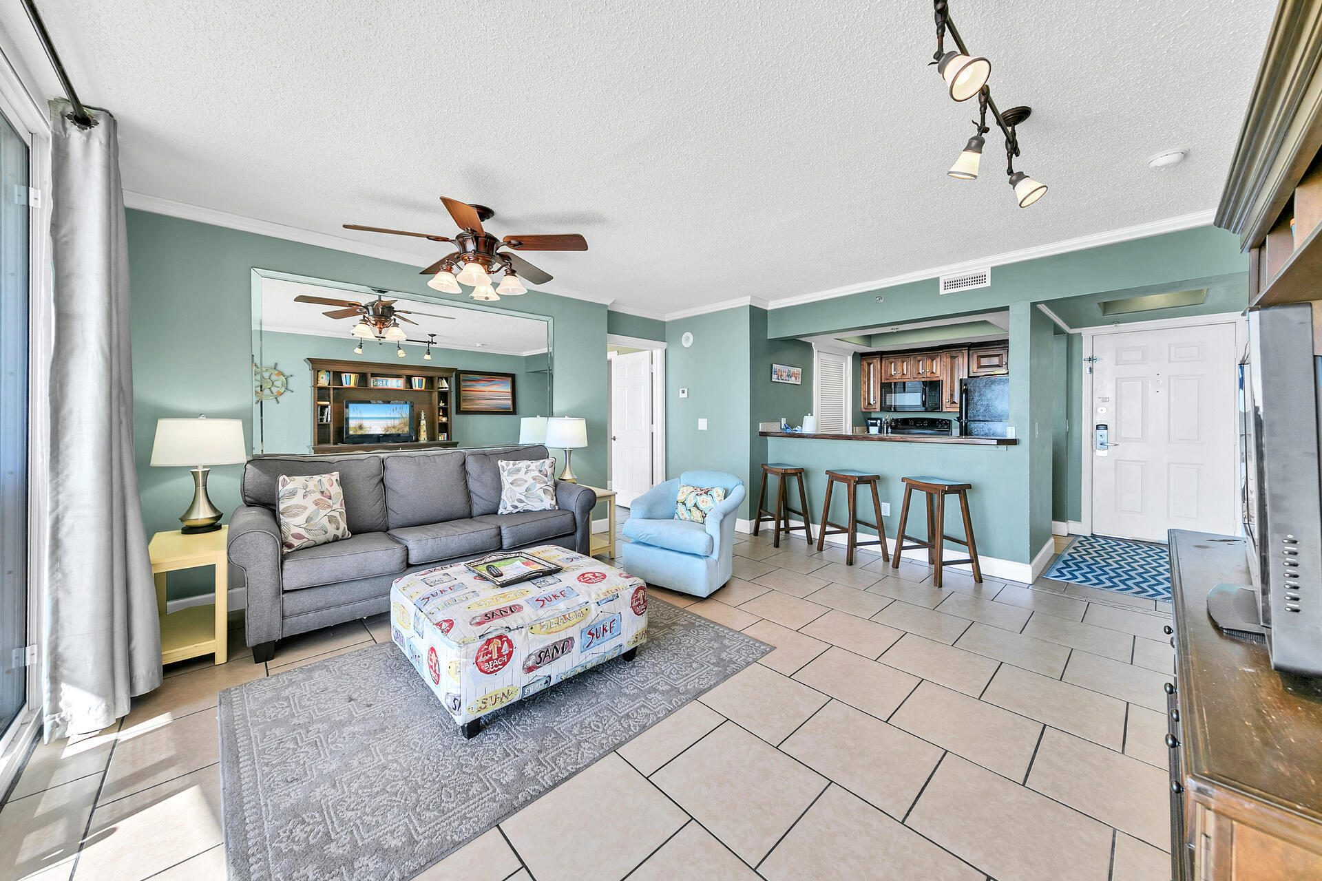 LONG BEACH - Residential