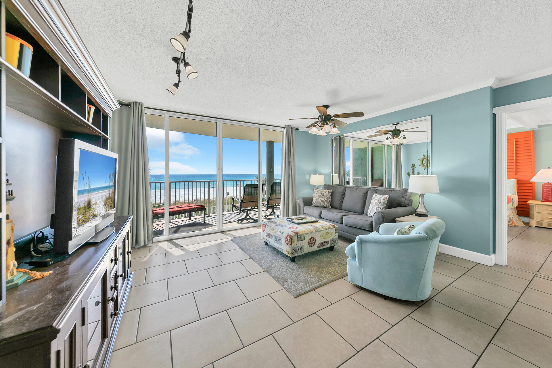 LONG BEACH - Residential