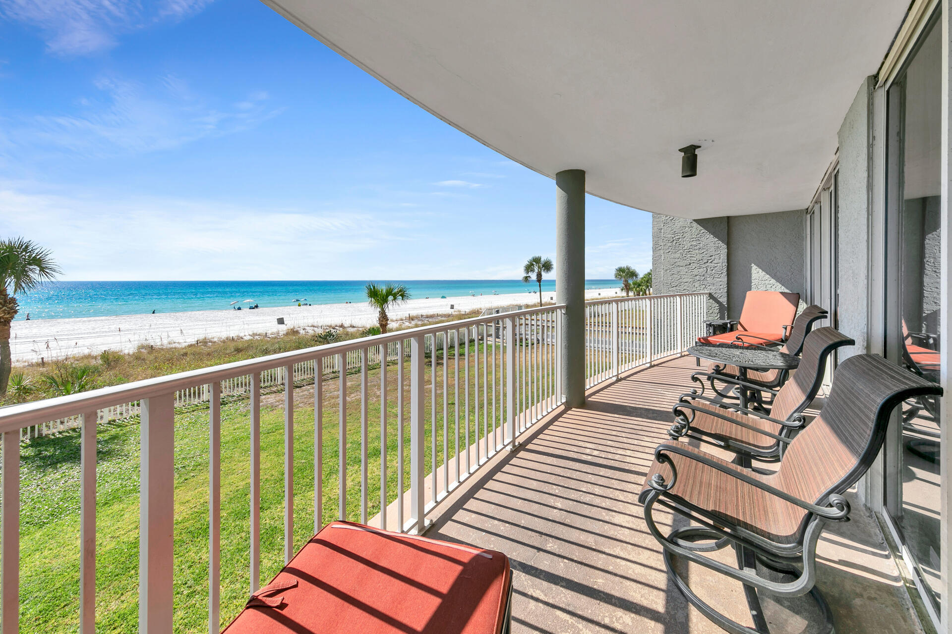 LONG BEACH - Residential