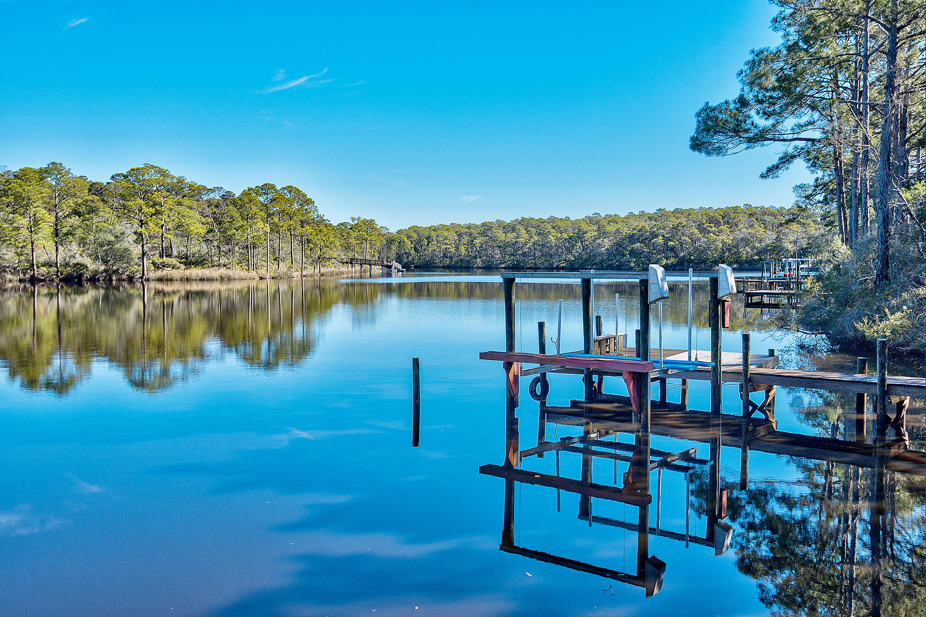 LAKE SHORE ESTATES - Residential