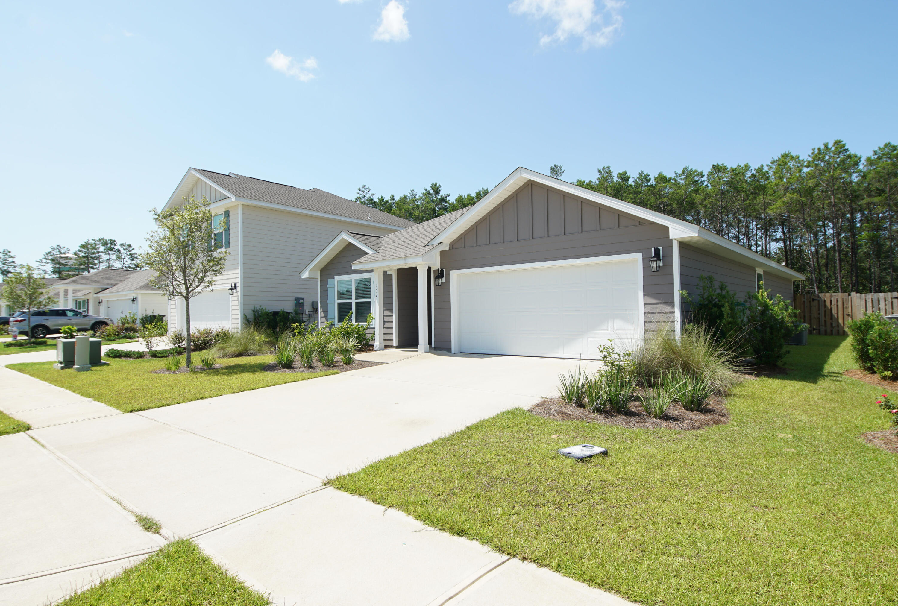 HAMMOCK BAY - MILL COTTAGES - Residential