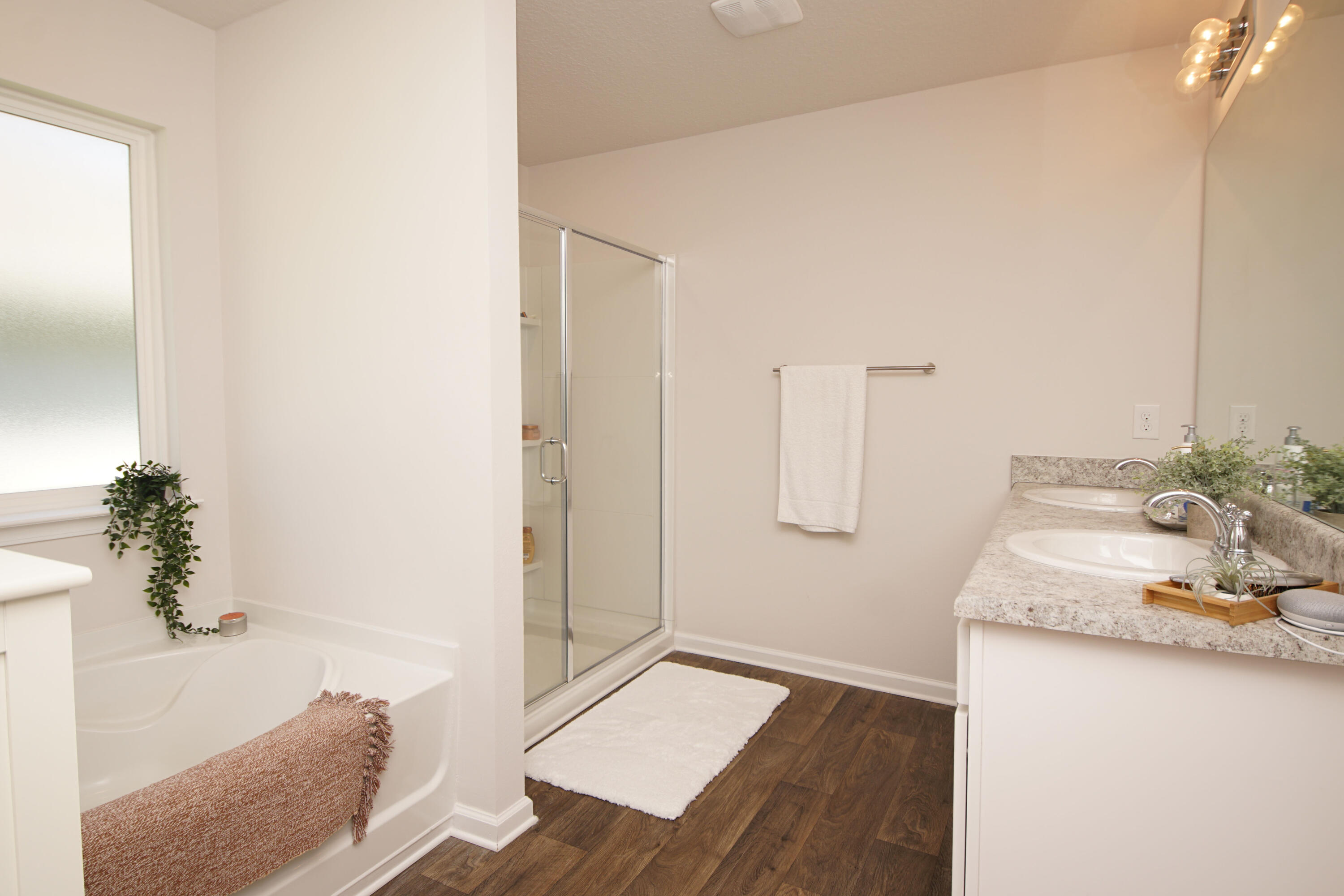 HAMMOCK BAY - MILL COTTAGES - Residential