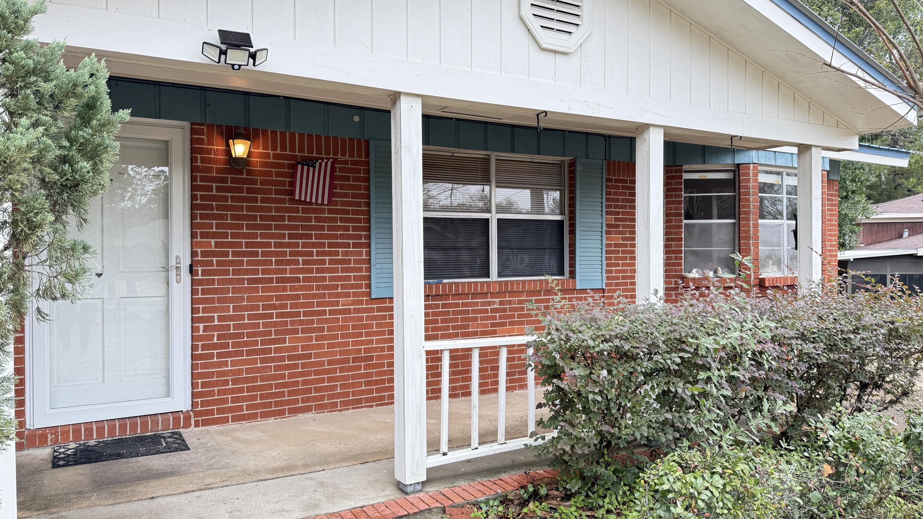 NO RECORDED SUBDIVISION - Residential