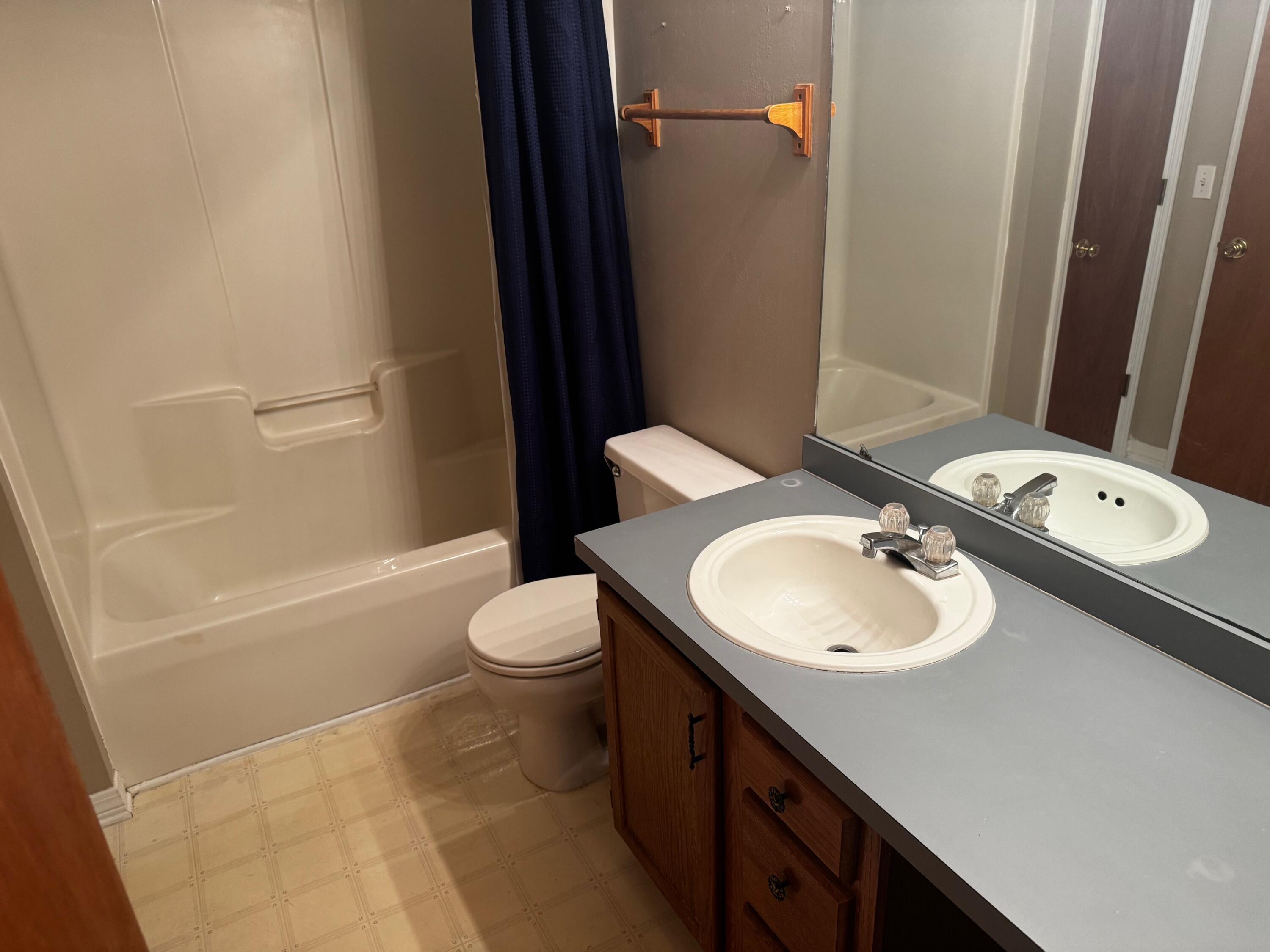 SCHNEIDER DRIVE T/H - Residential Lease
