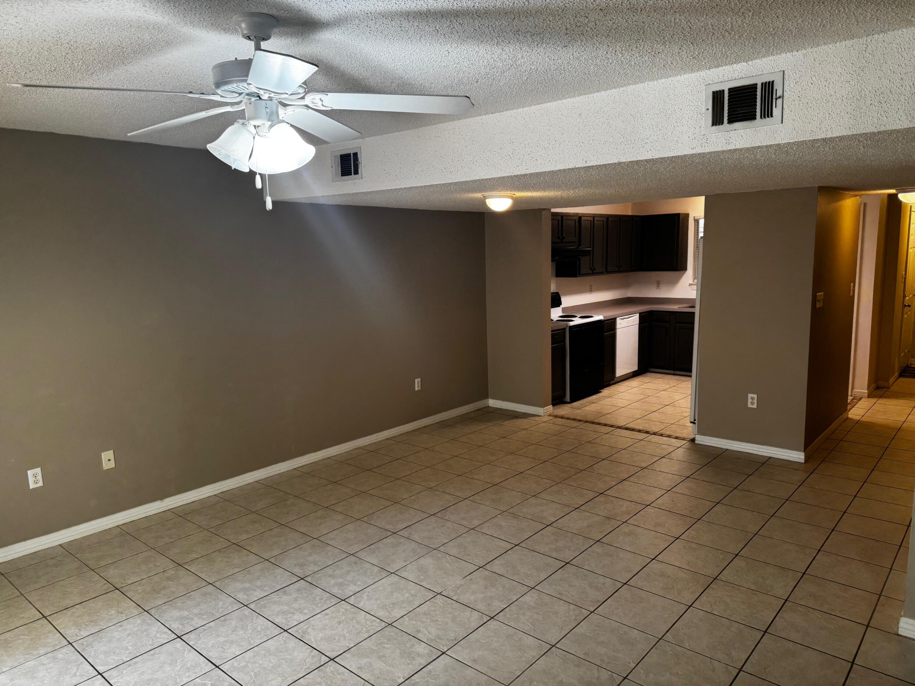 SCHNEIDER DRIVE T/H - Residential Lease
