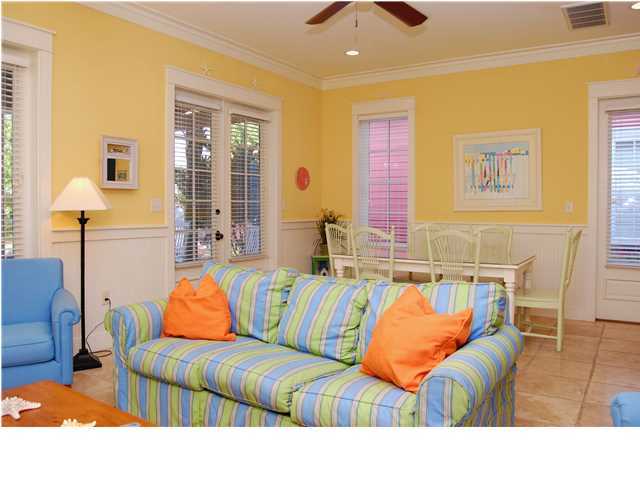 BUNGALOS AT SANDESTIN - Residential
