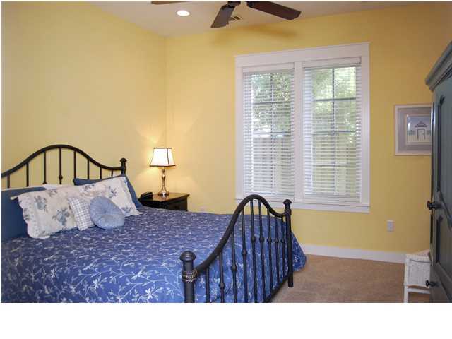 BUNGALOS AT SANDESTIN - Residential