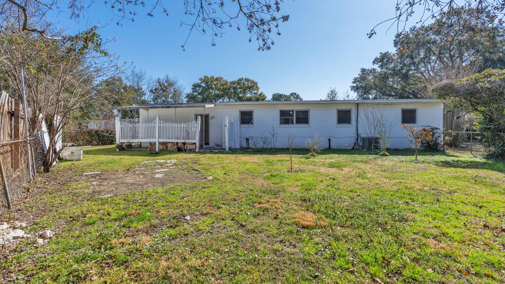 NO RECORDED SUBDIVISION - Residential