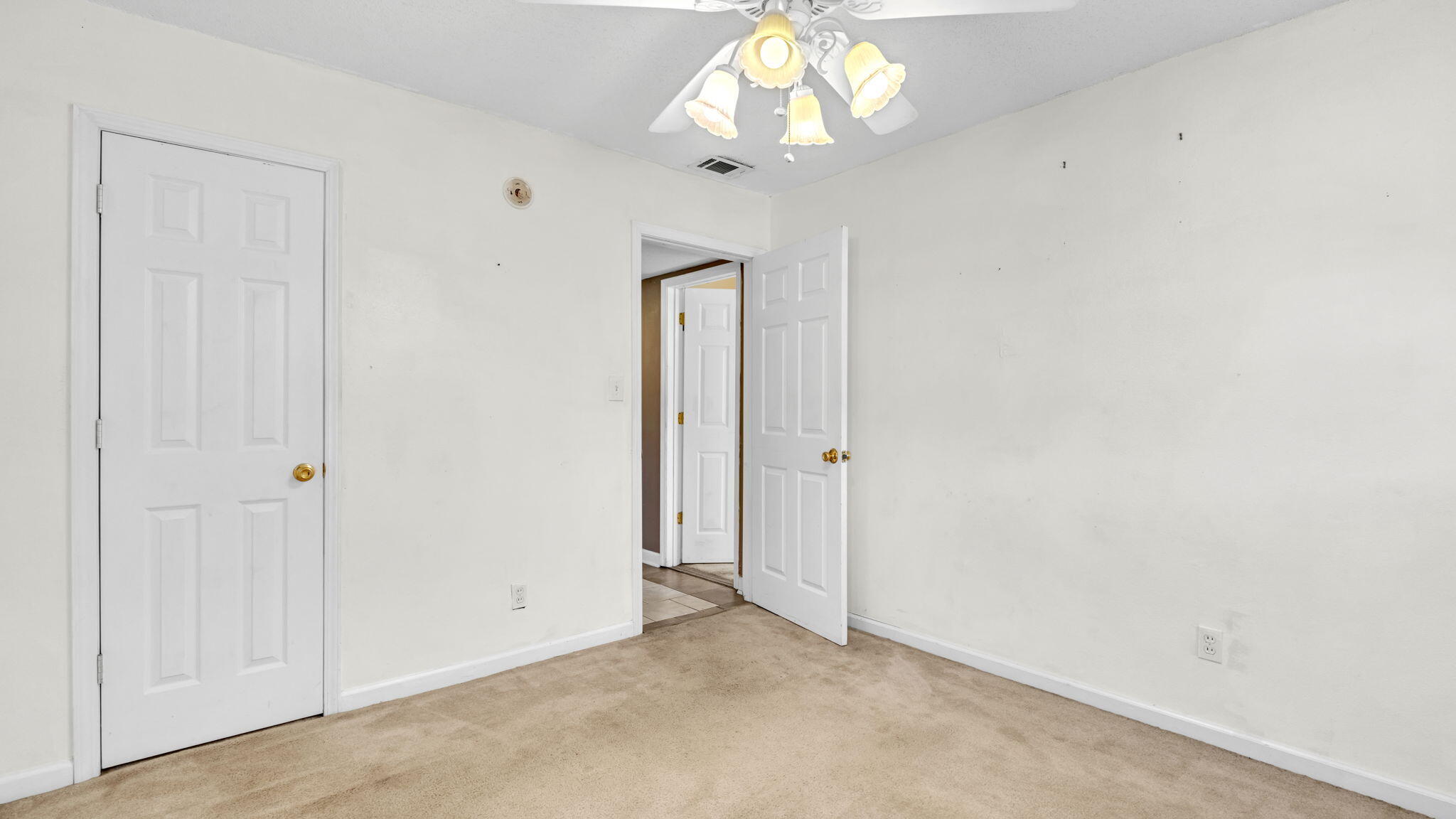 NO RECORDED SUBDIVISION - Residential