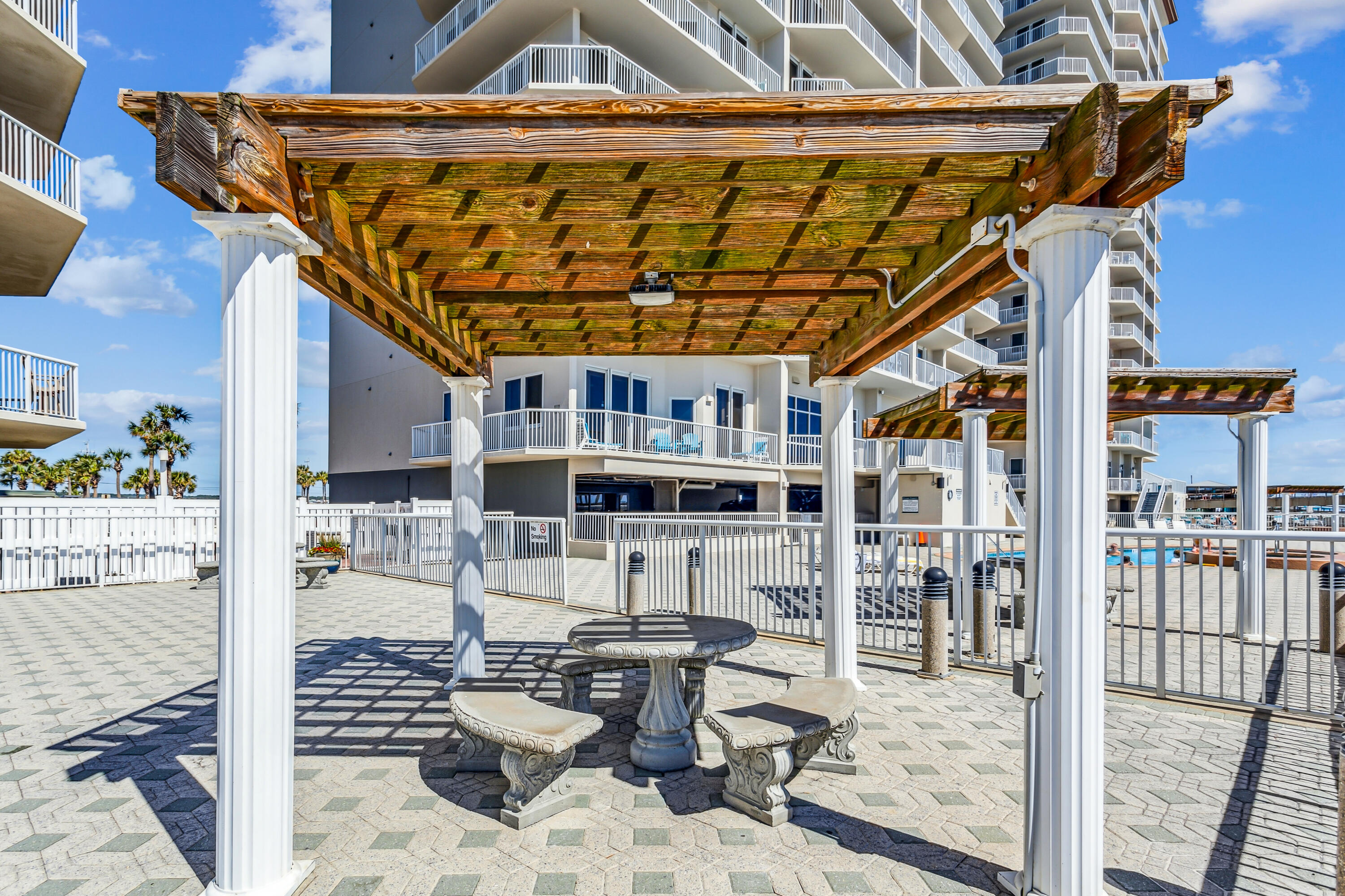 SUMMERWIND CONDOS - Residential