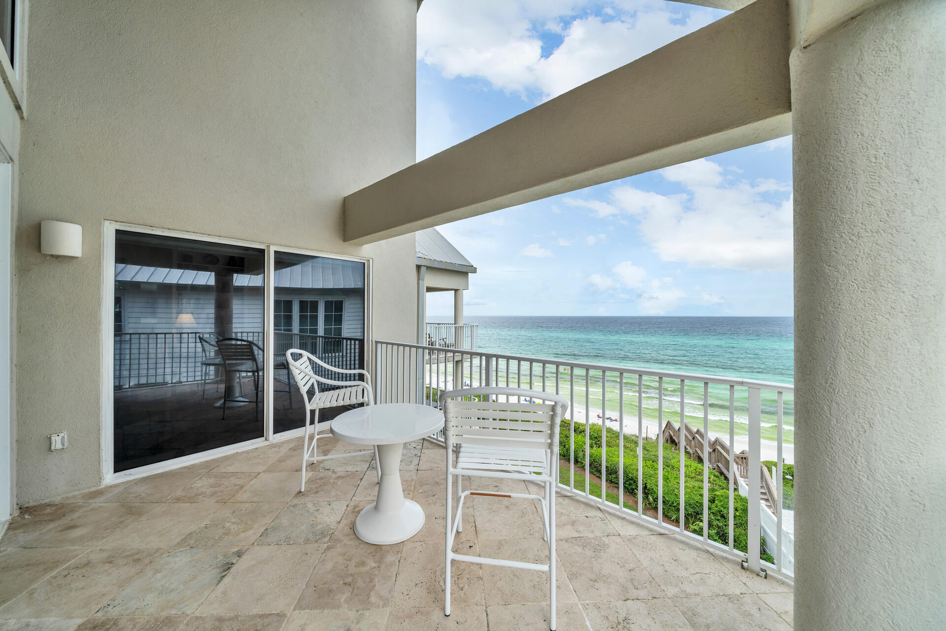 TRANQUILLITY ON THE BEACH - Residential