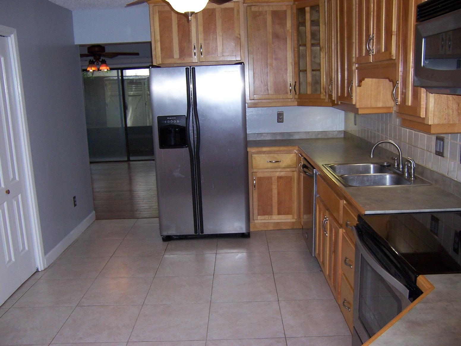 HONEYTREE - Residential Lease