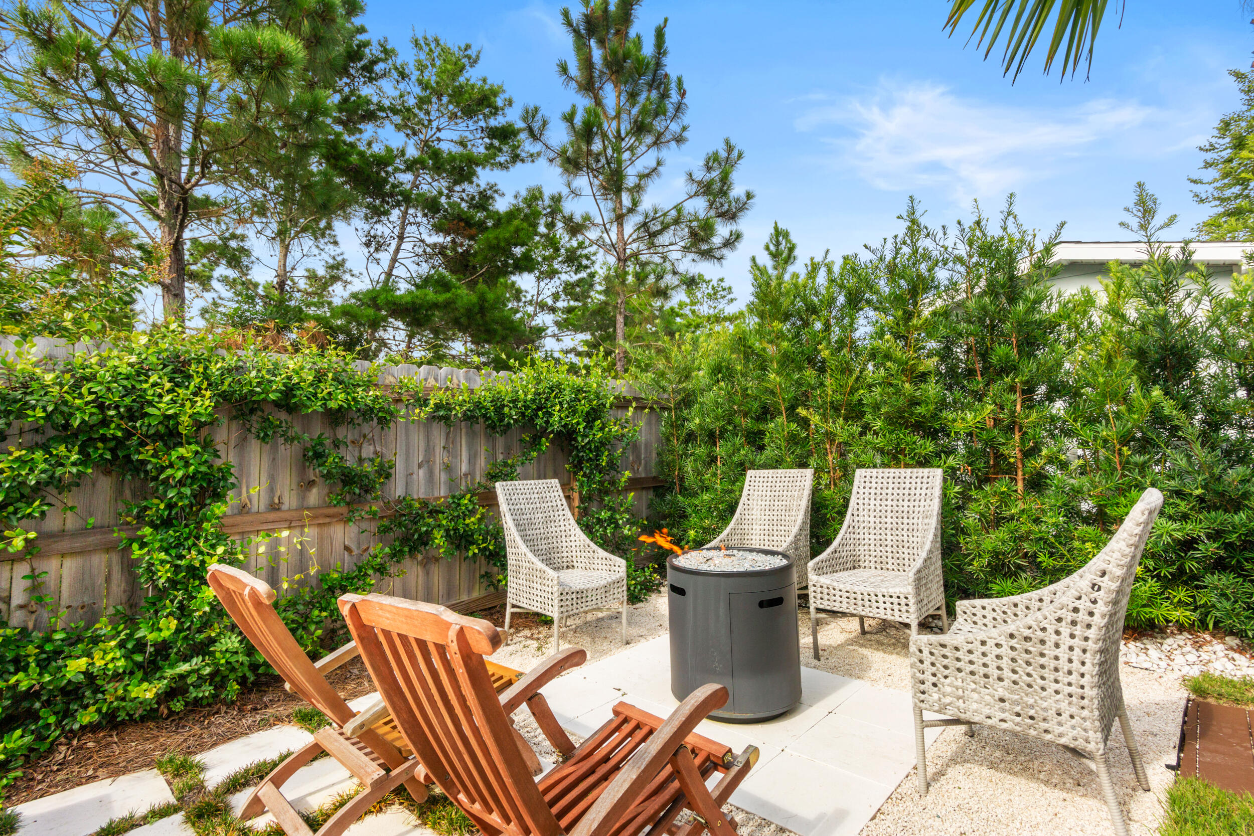 SANTA ROSA GOLF VILLAS - Residential