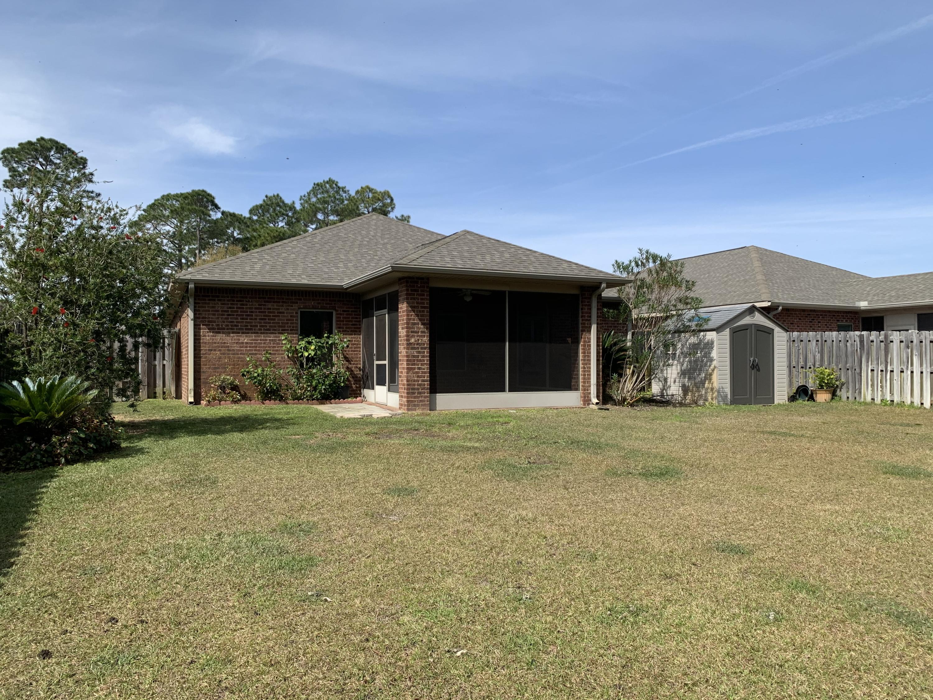 DRIFTWOOD ESTATES - Residential Lease