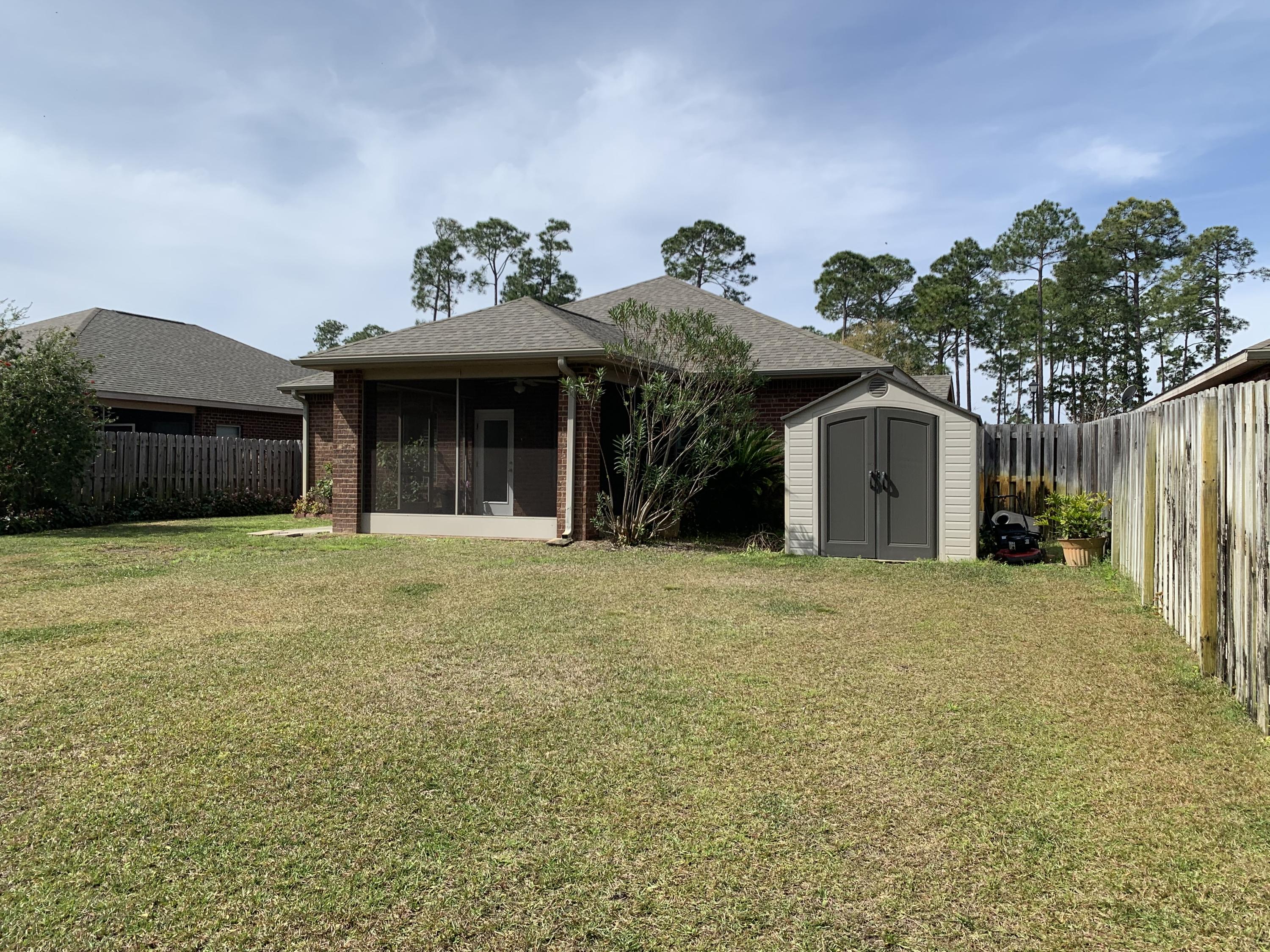 DRIFTWOOD ESTATES - Residential Lease