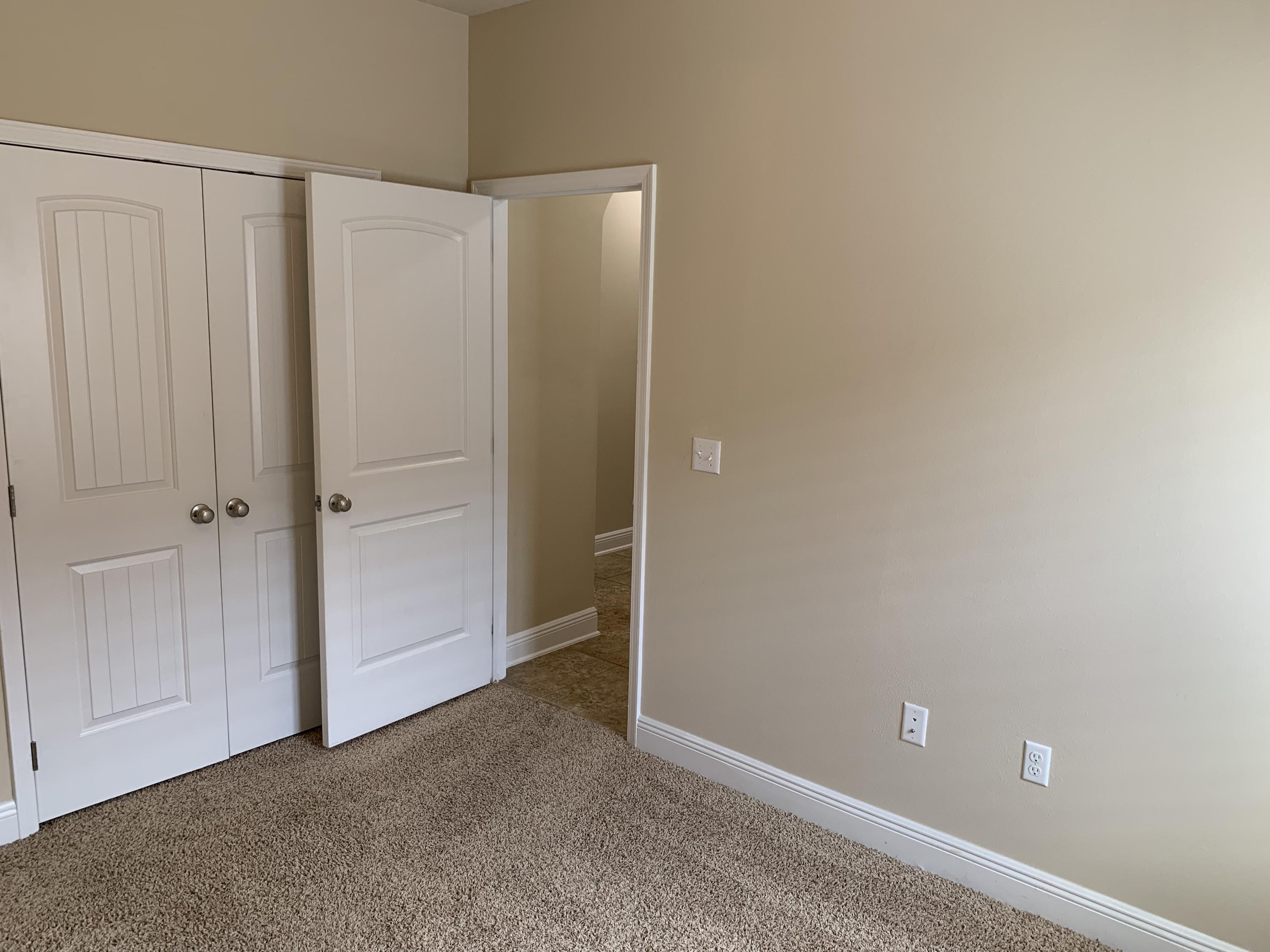 DRIFTWOOD ESTATES - Residential Lease