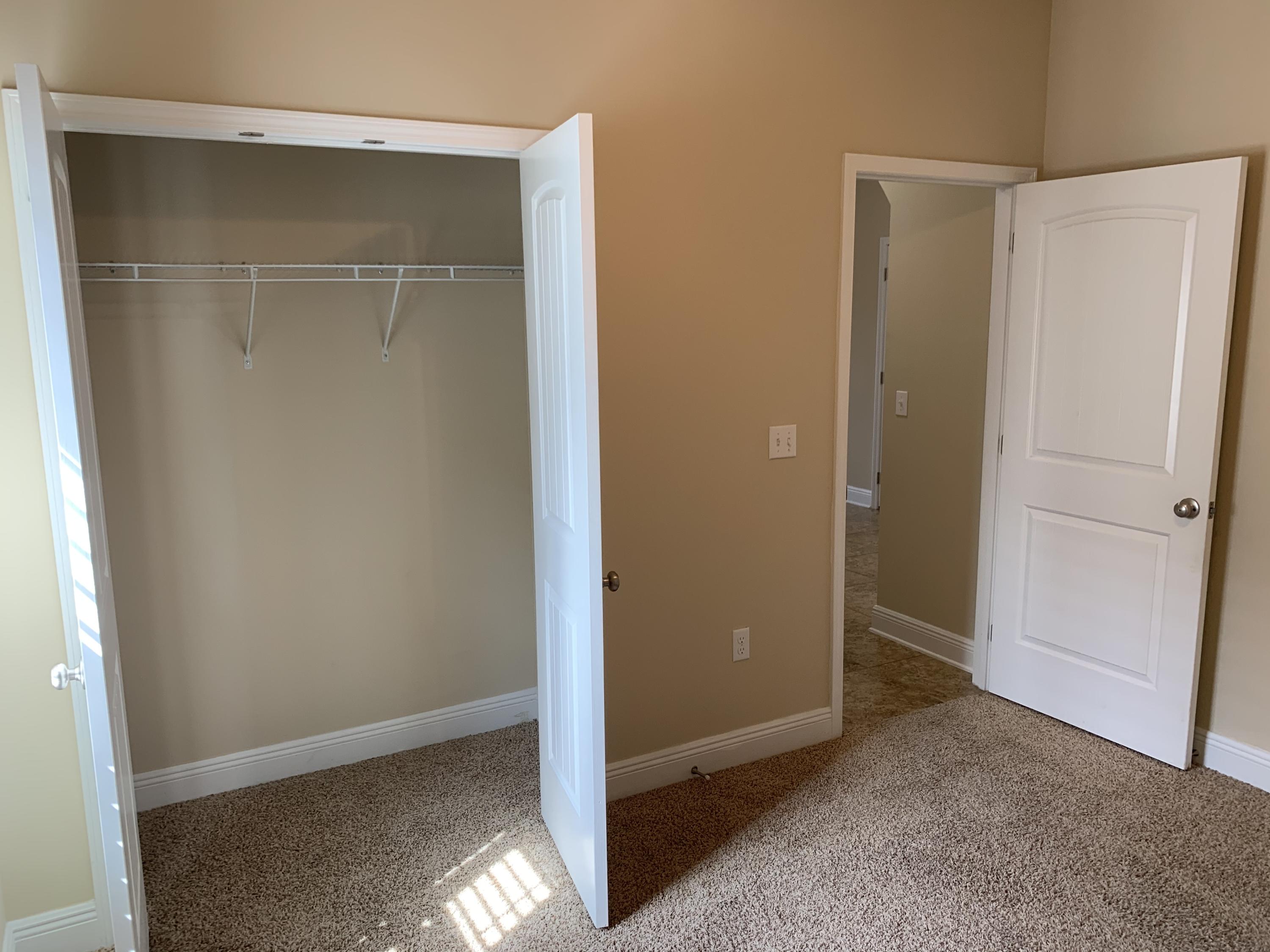DRIFTWOOD ESTATES - Residential Lease