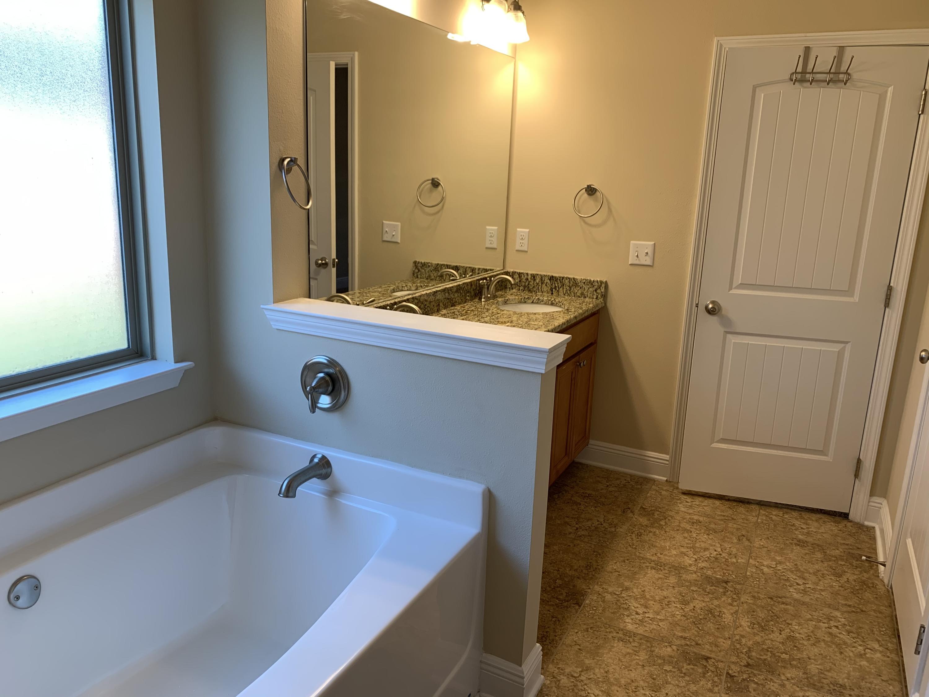 DRIFTWOOD ESTATES - Residential Lease