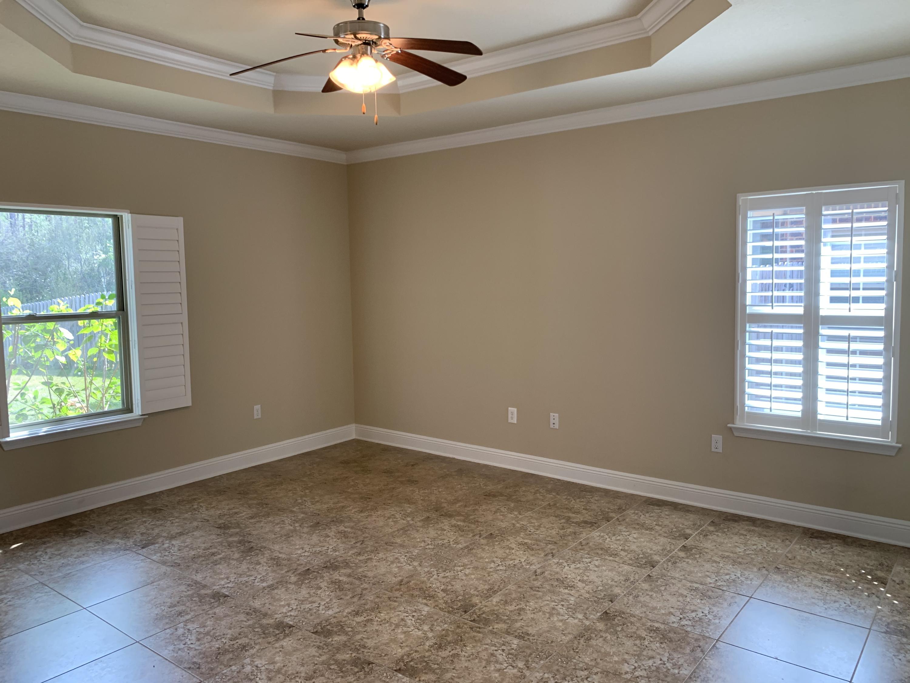 DRIFTWOOD ESTATES - Residential Lease