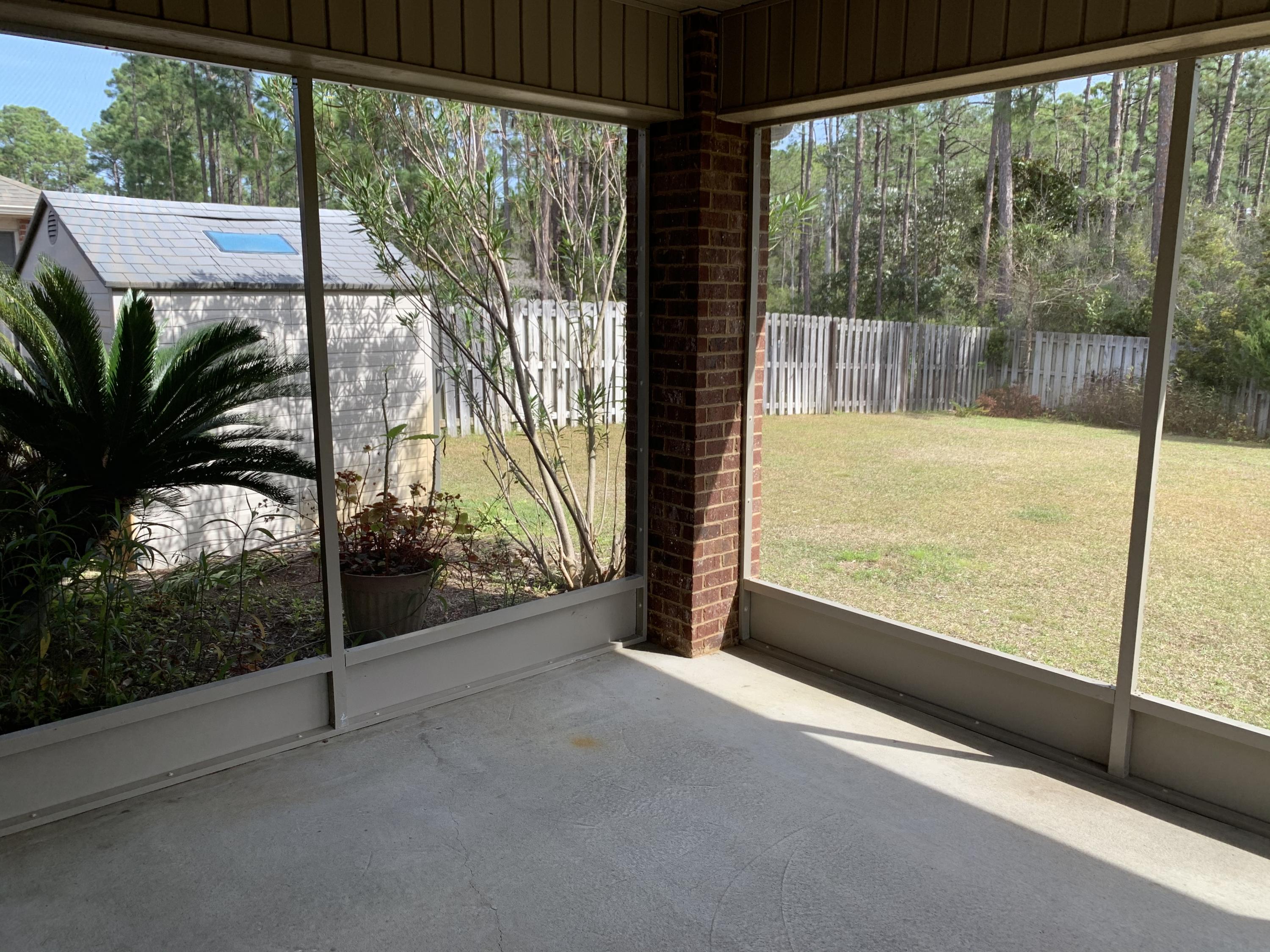DRIFTWOOD ESTATES - Residential Lease