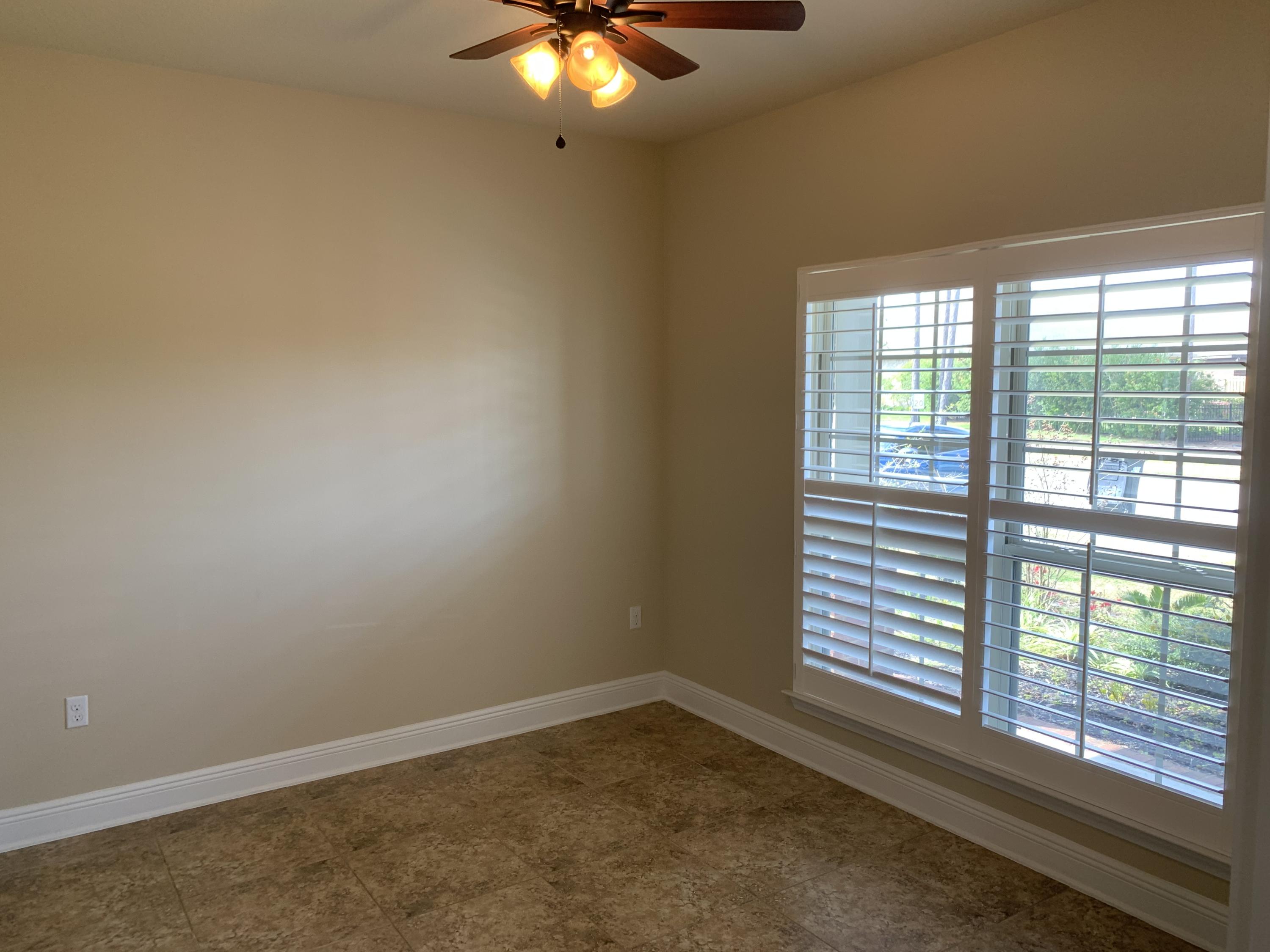 DRIFTWOOD ESTATES - Residential Lease