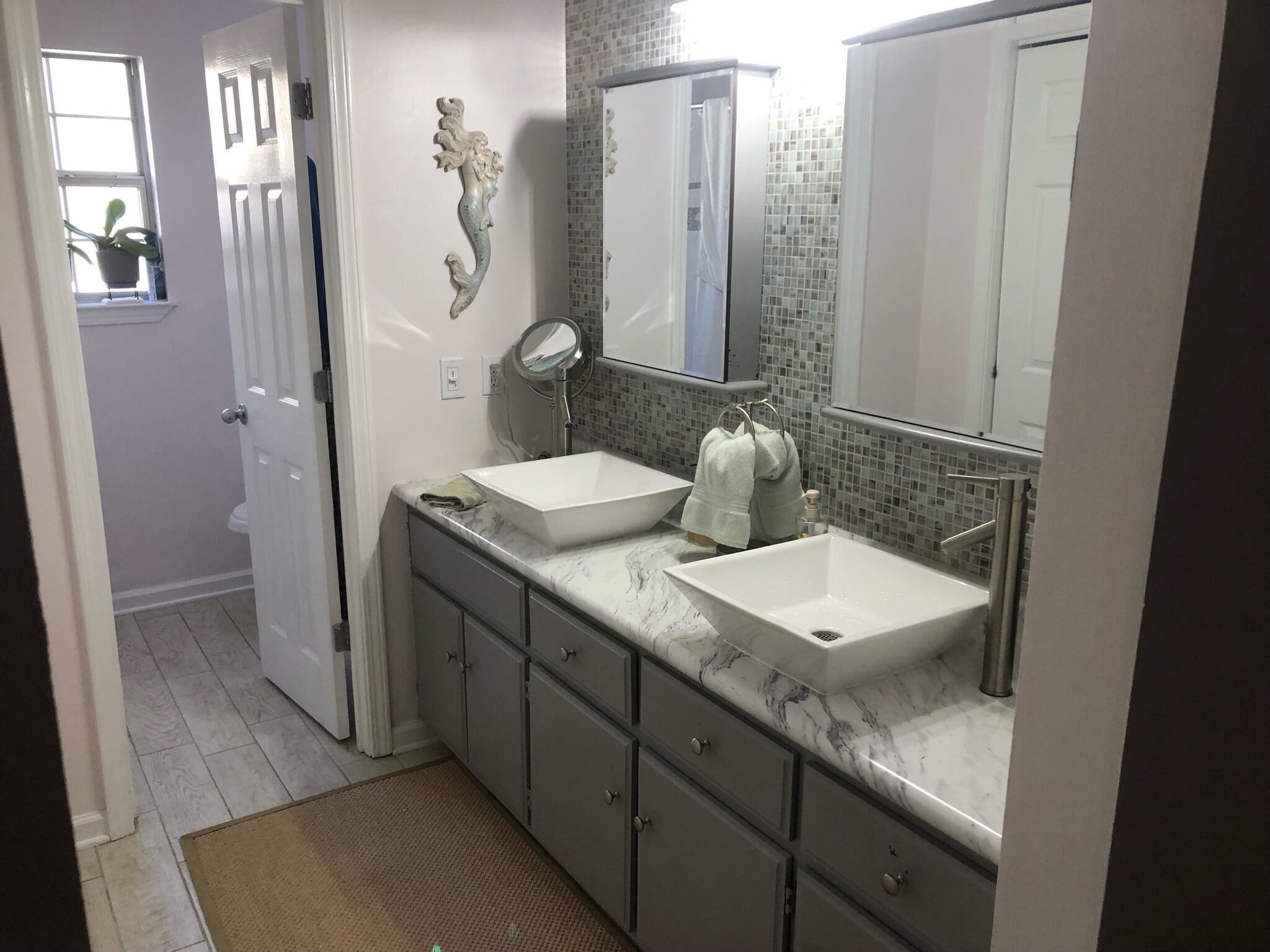MIRAMAR HEIGHTS 20C4 LOT 8 BLK 8 - Residential