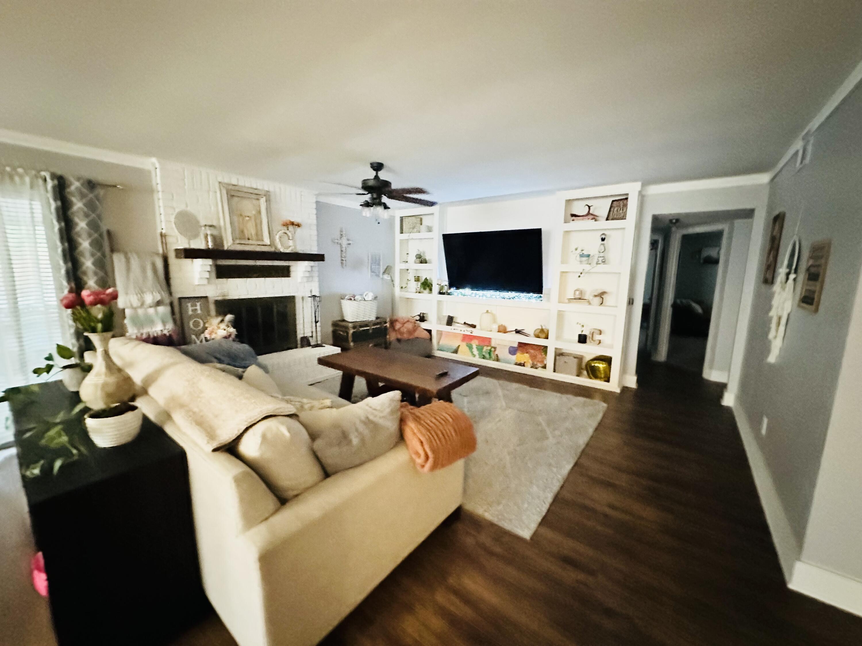 PORT DIXIE - Residential Lease