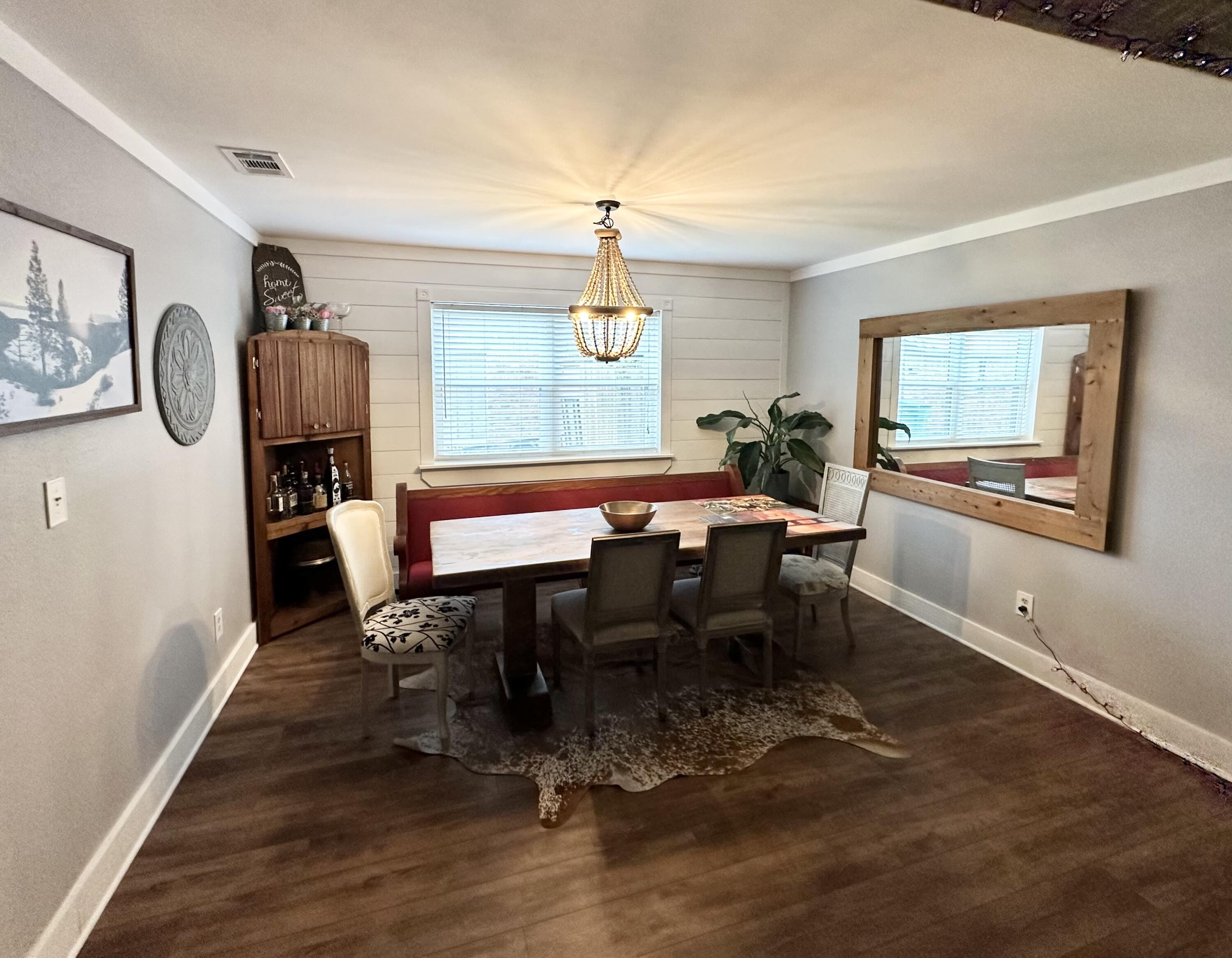 PORT DIXIE - Residential Lease