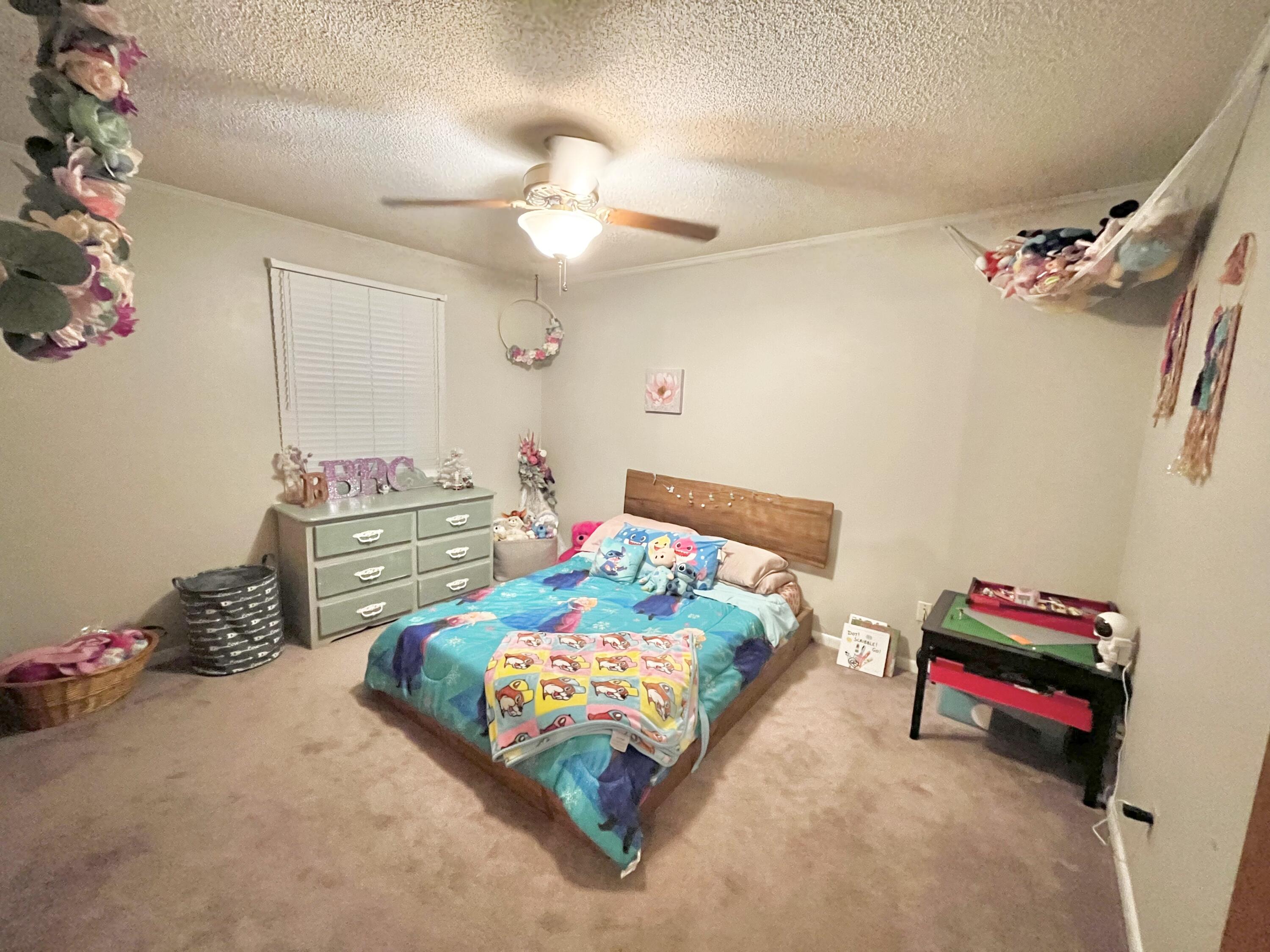 PORT DIXIE - Residential Lease