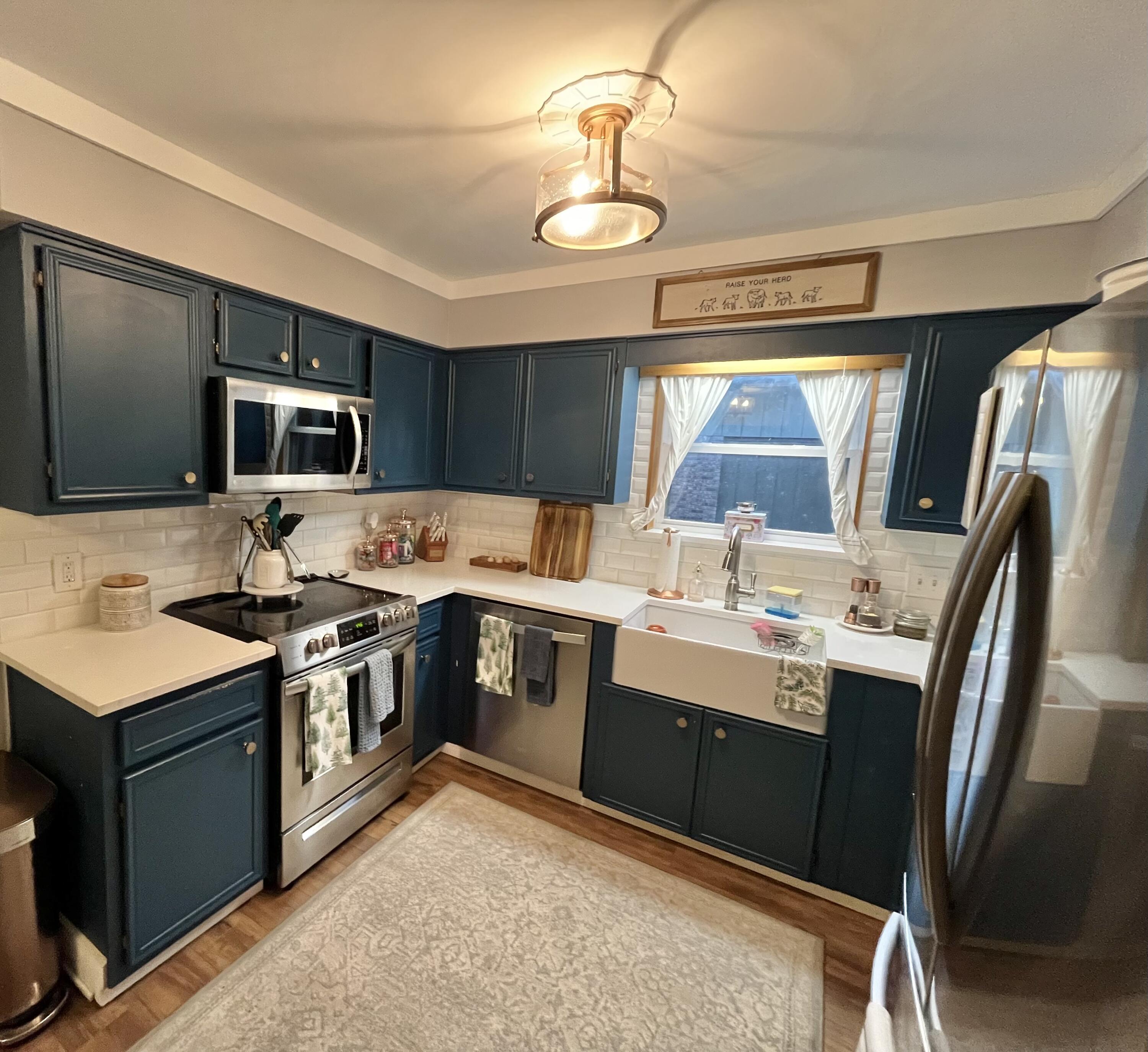 PORT DIXIE - Residential Lease
