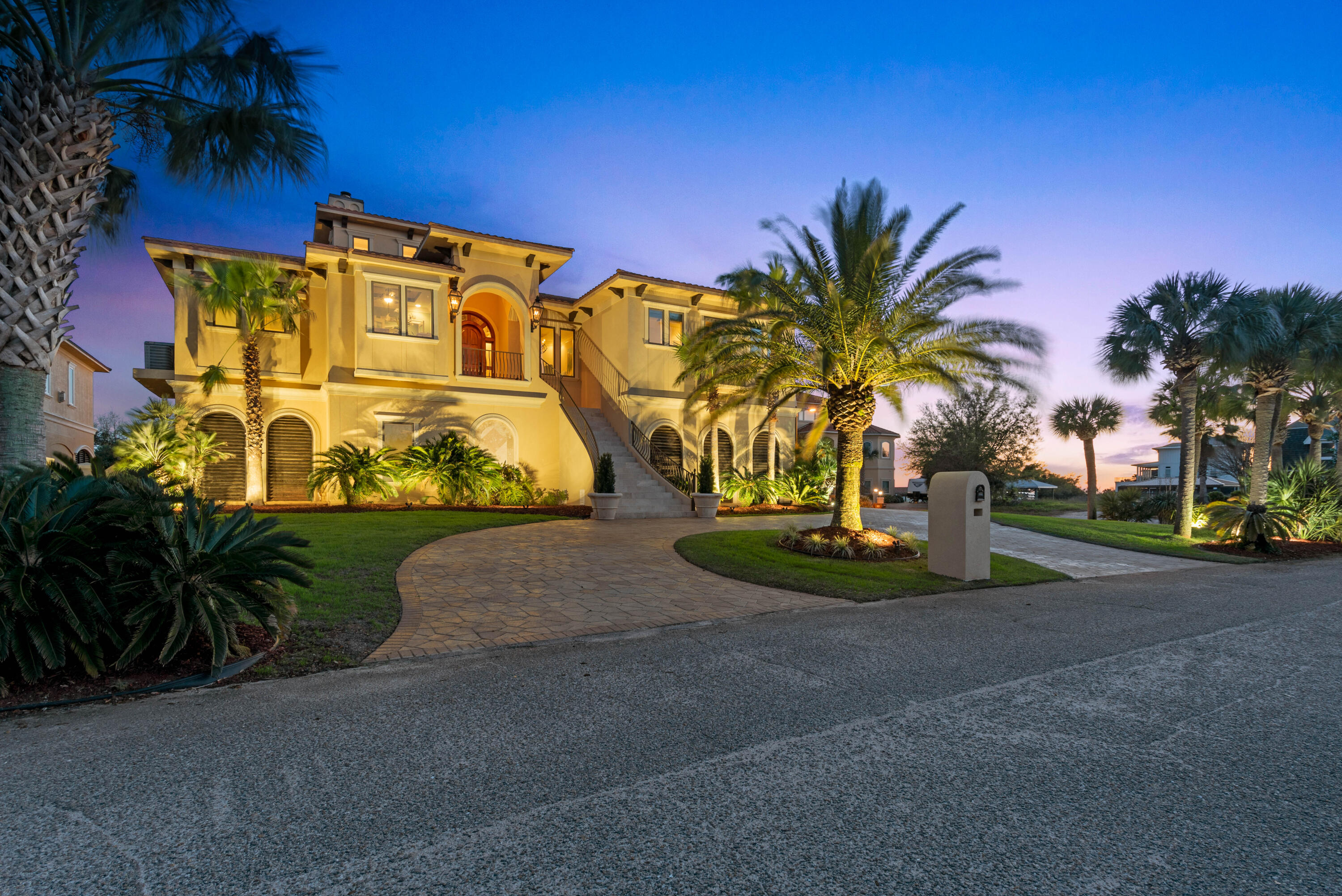 SANTA ROSA SHORES - Residential