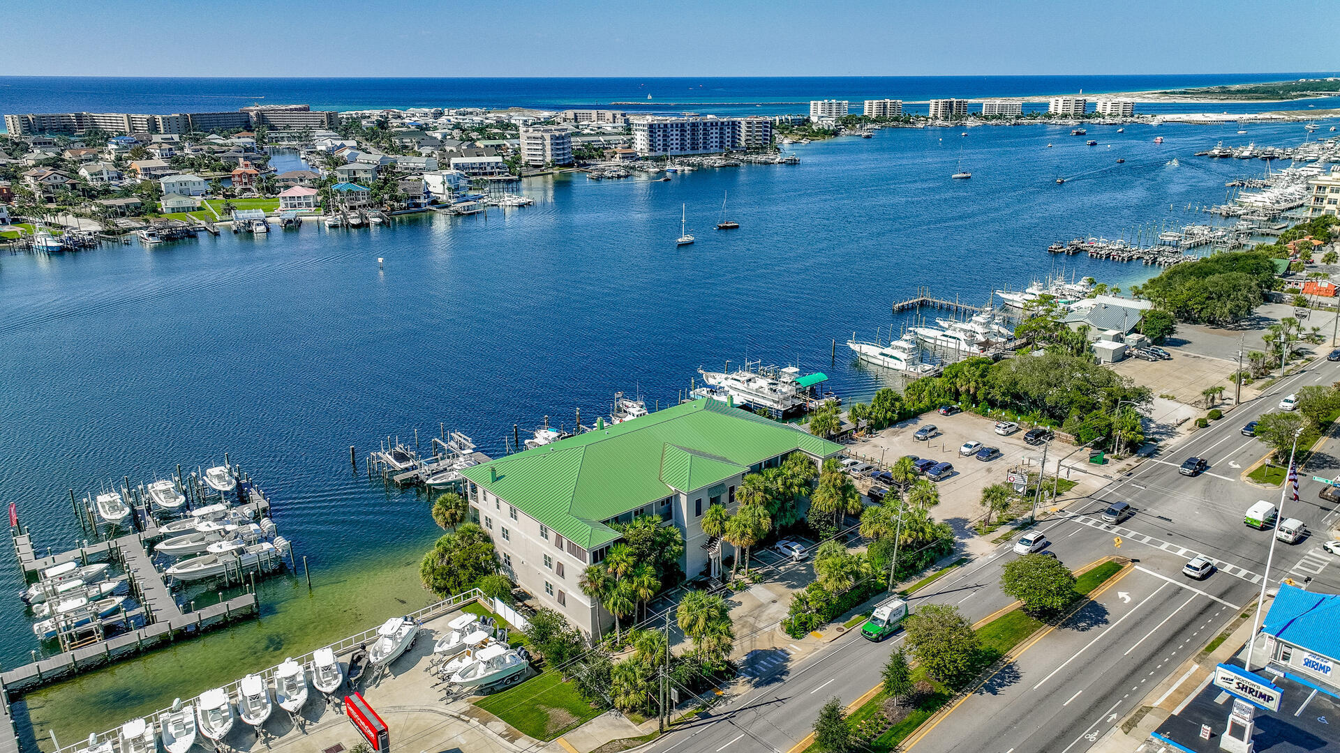 TRANQUIL HARBOR - Residential