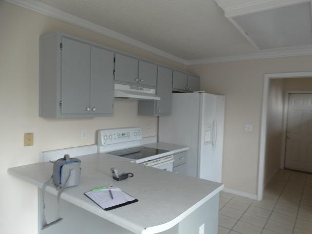 CRESTVIEW - Residential Lease