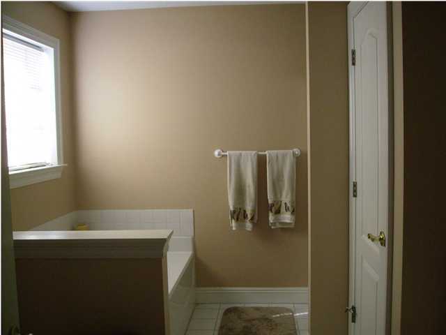 GLENWOOD CRT - Residential Lease
