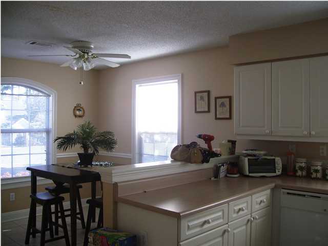GLENWOOD CRT - Residential Lease
