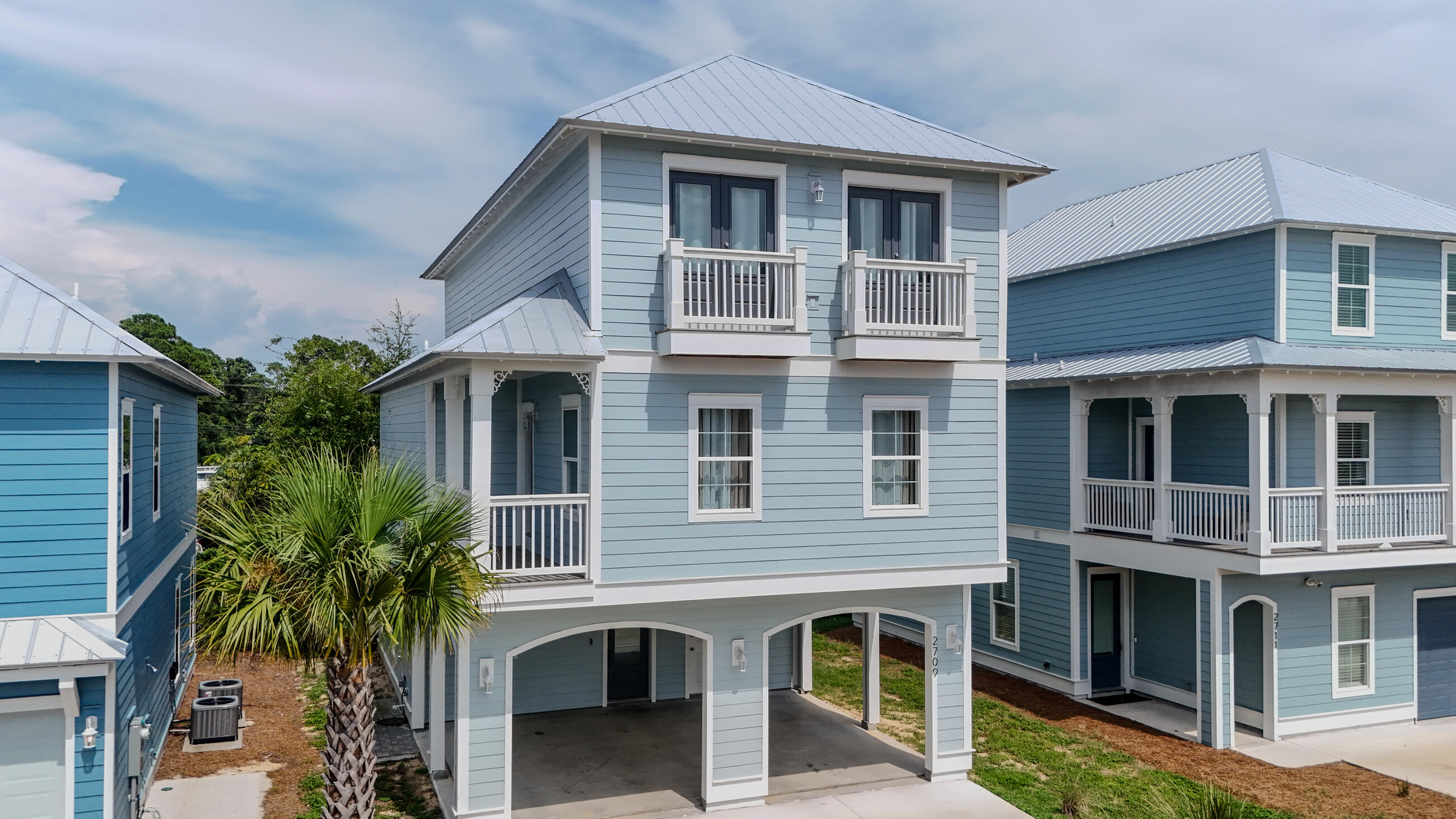 Lagoon Manor Dr - Residential