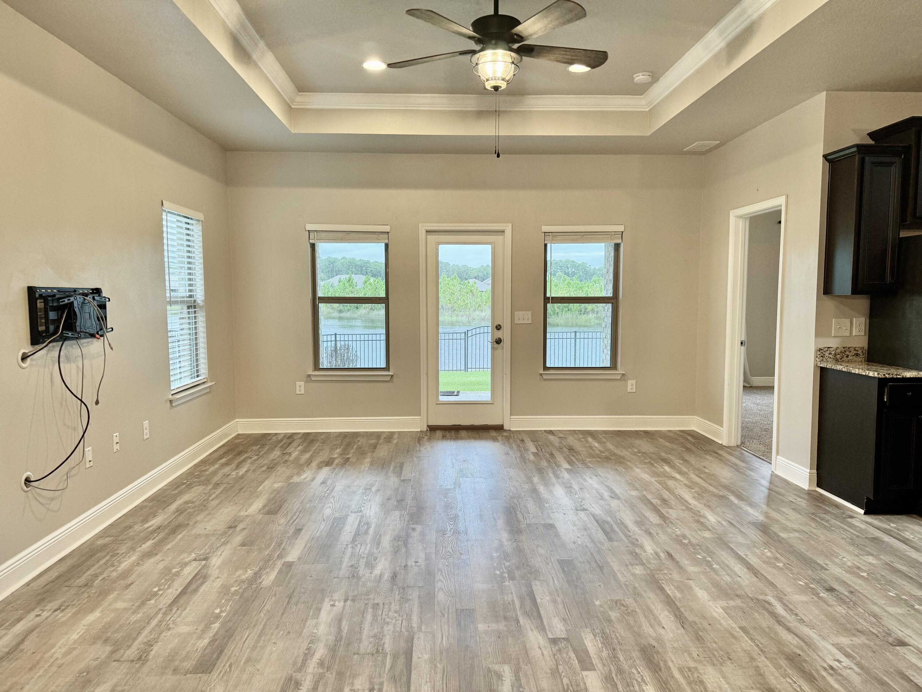 DRIFTWOOD ESTATES - Residential Lease