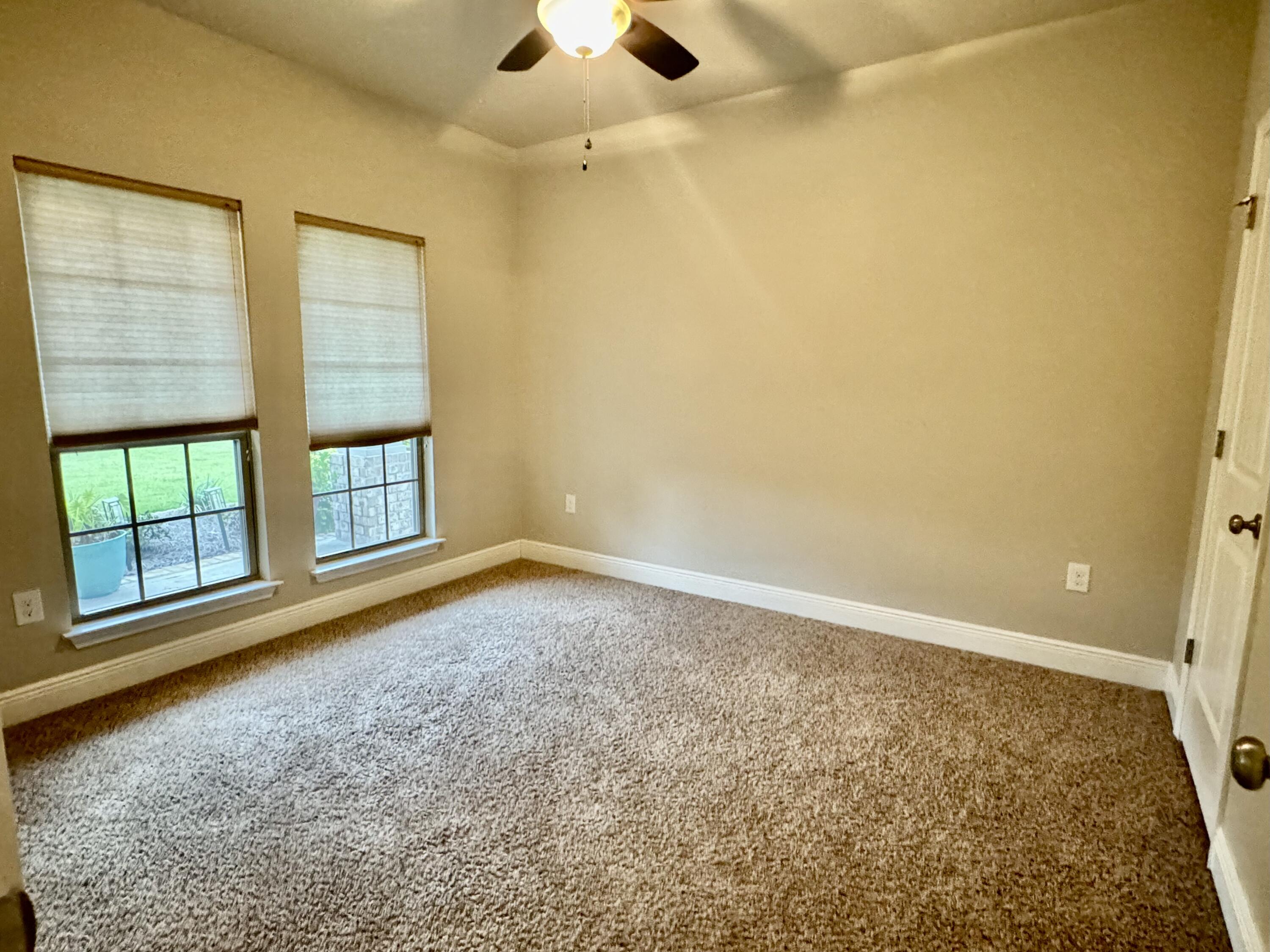 DRIFTWOOD ESTATES - Residential Lease