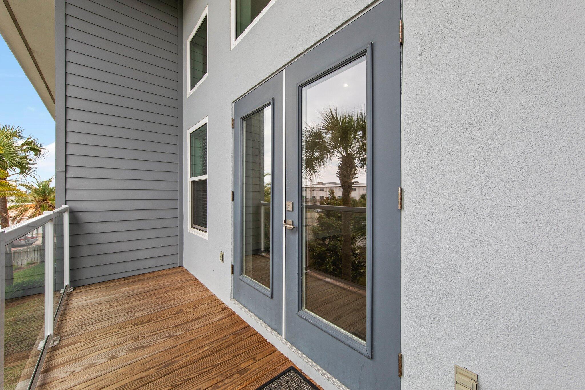 Soundside Lofts - Residential Lease