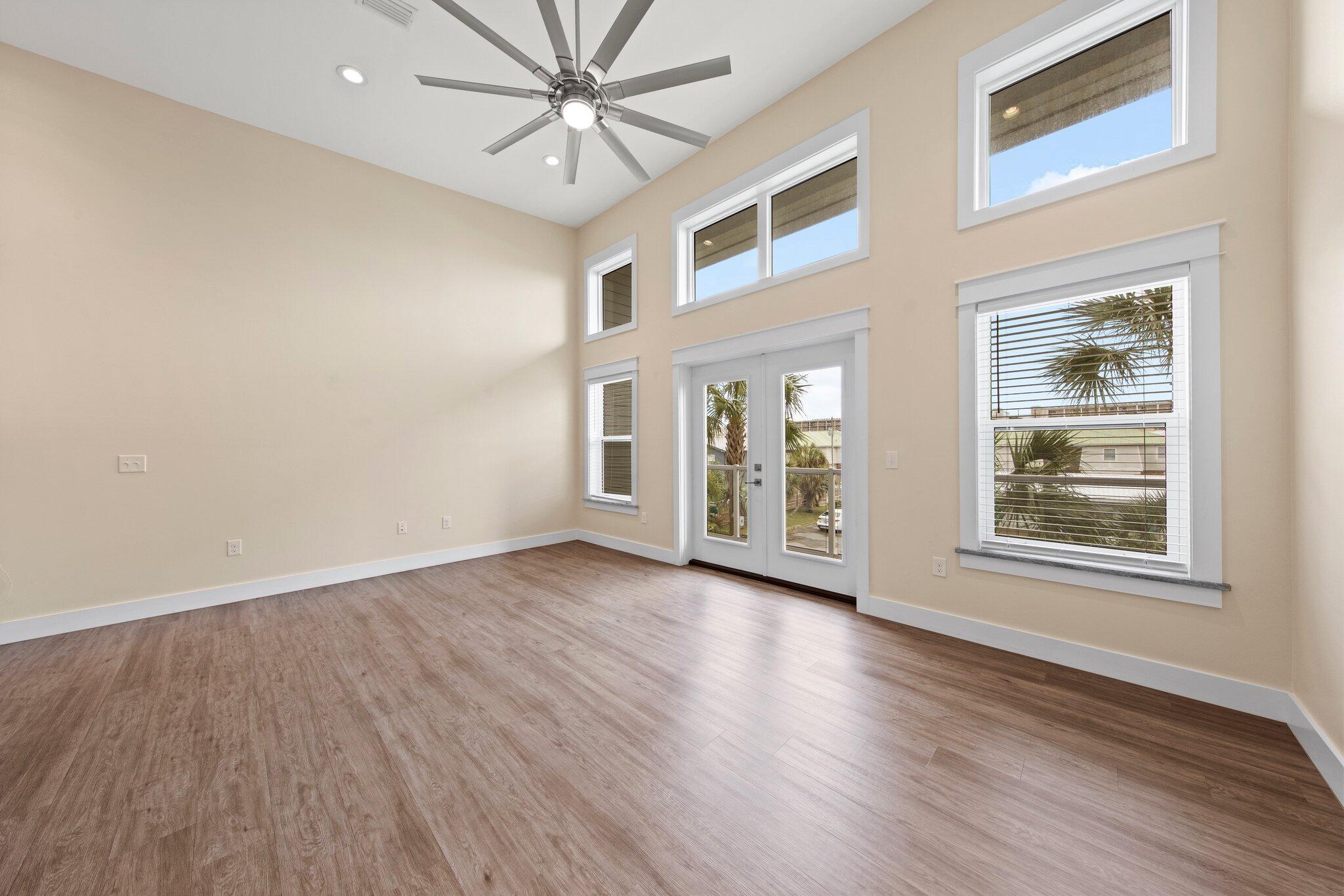 Soundside Lofts - Residential Lease